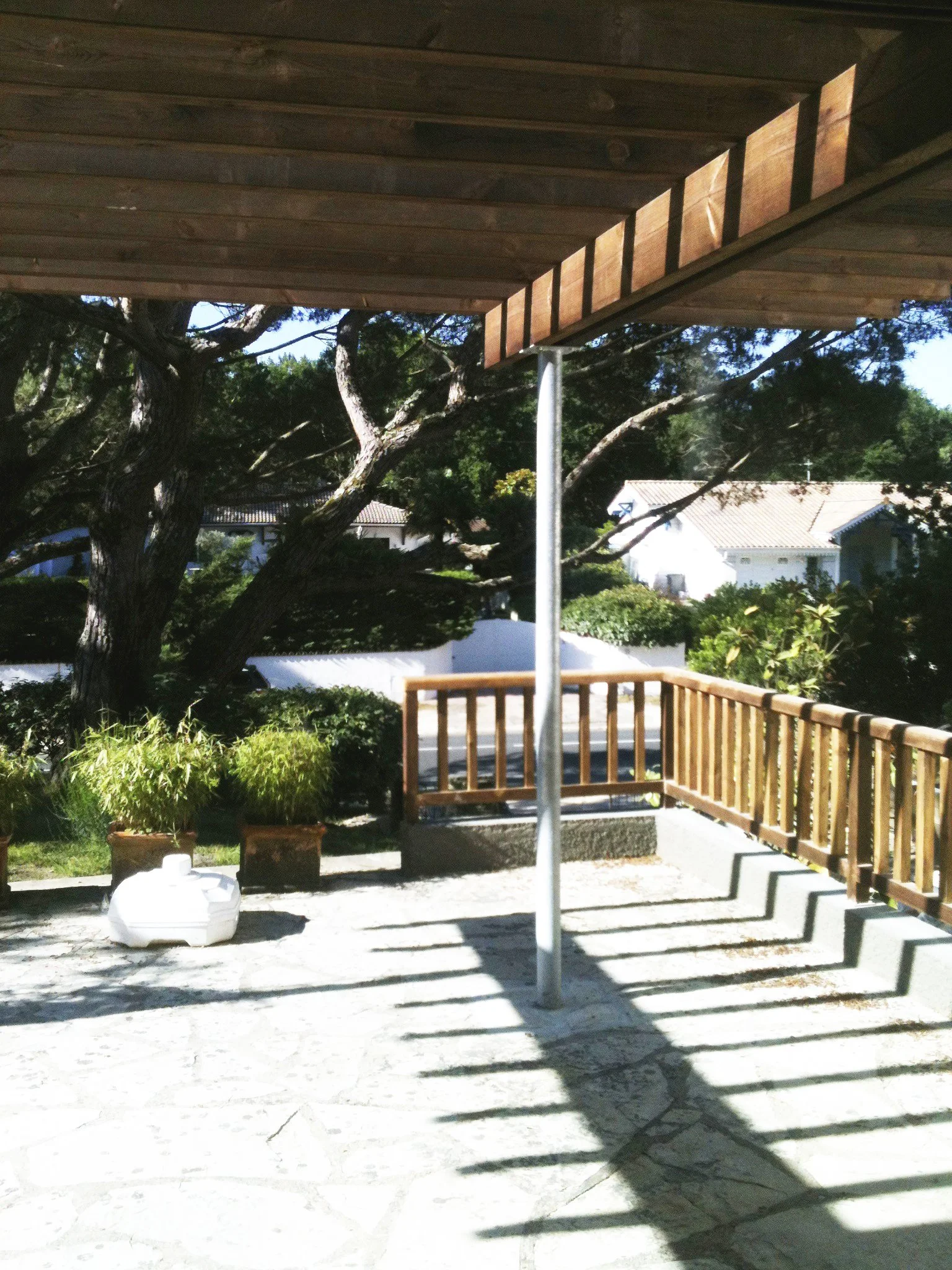 43-VillaPyla-Terrasse.jpg