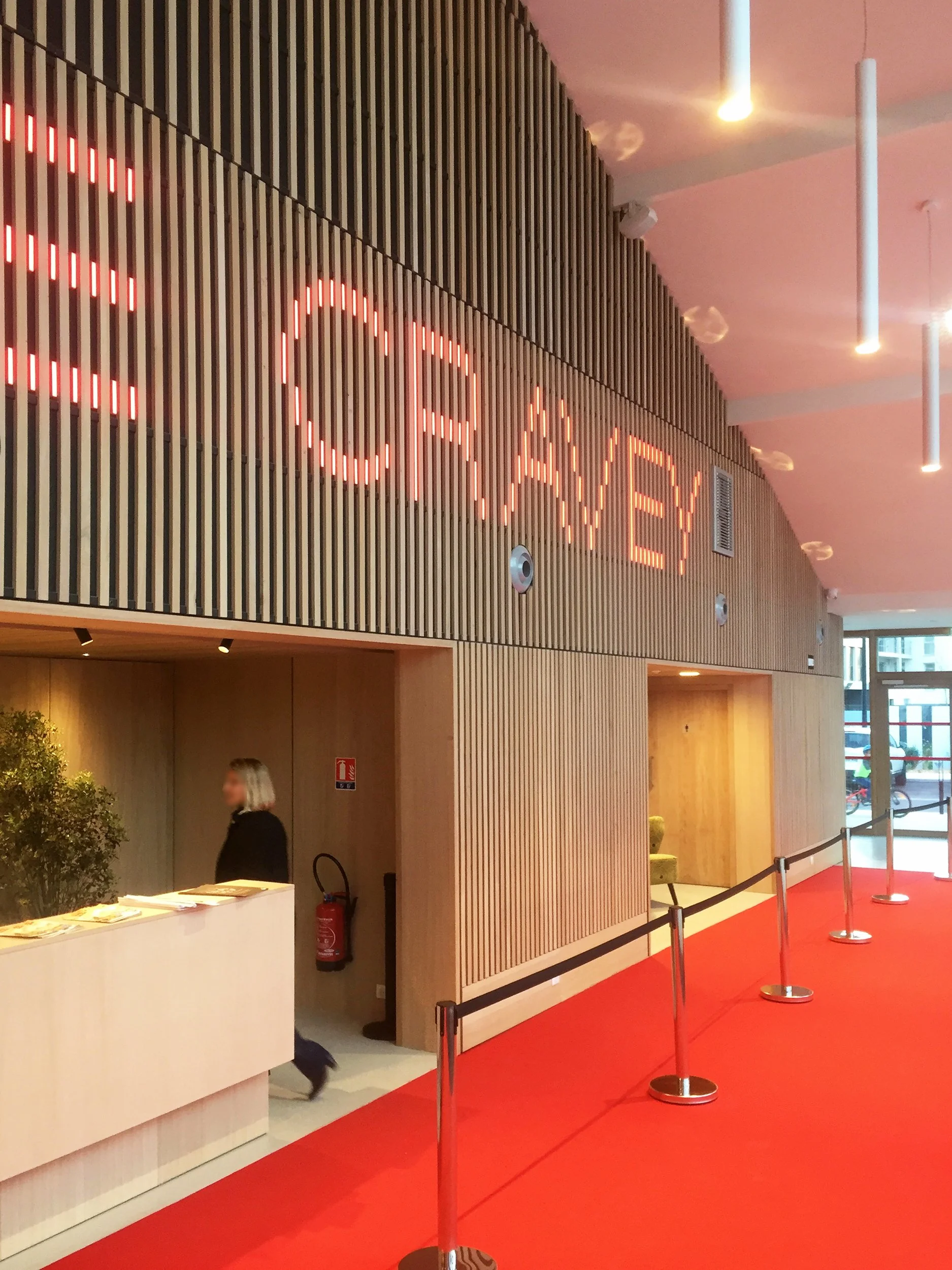 57-Cravey-Int-2.jpg