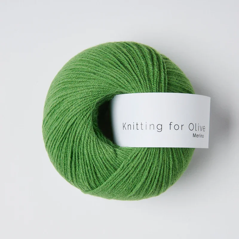 Knitting_for_olive_marts_2024_merino_klovergron_0730_800x.webp
