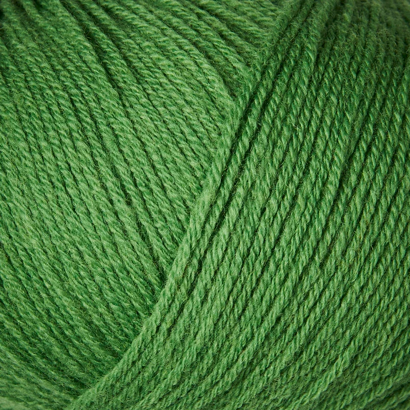 Knitting_for_olive_marts_2024_merino_klovergron_0731_800x.webp