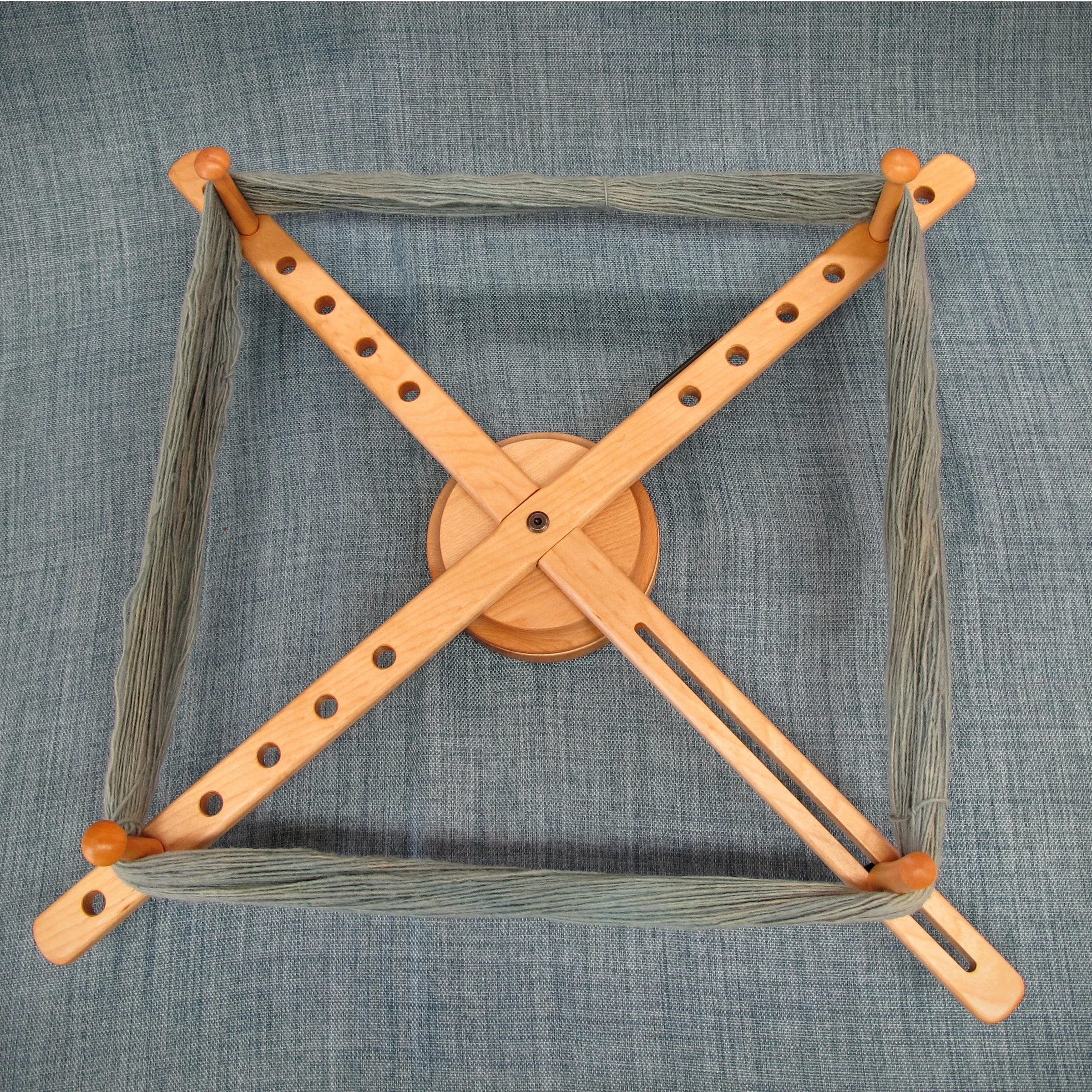 Fox Mountain Spindles Table Top Yarn Swift