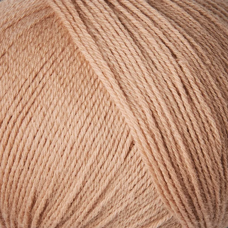 Merino_RosaKamel_Closeup_c5bda8fa-332e-447d-9f86-b502b378067e_800x.webp