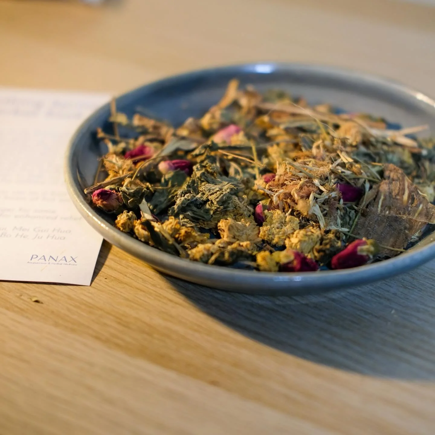 Spring is finally here! 🌿
Spring is the season of the Wood element and the Liver/Gallbladder system in Chinese Medicine. Just like seedlings, the nature of Qi in spring is upward and outward. That can lead to feeling &ldquo;stuck&rdquo;, stressed, o