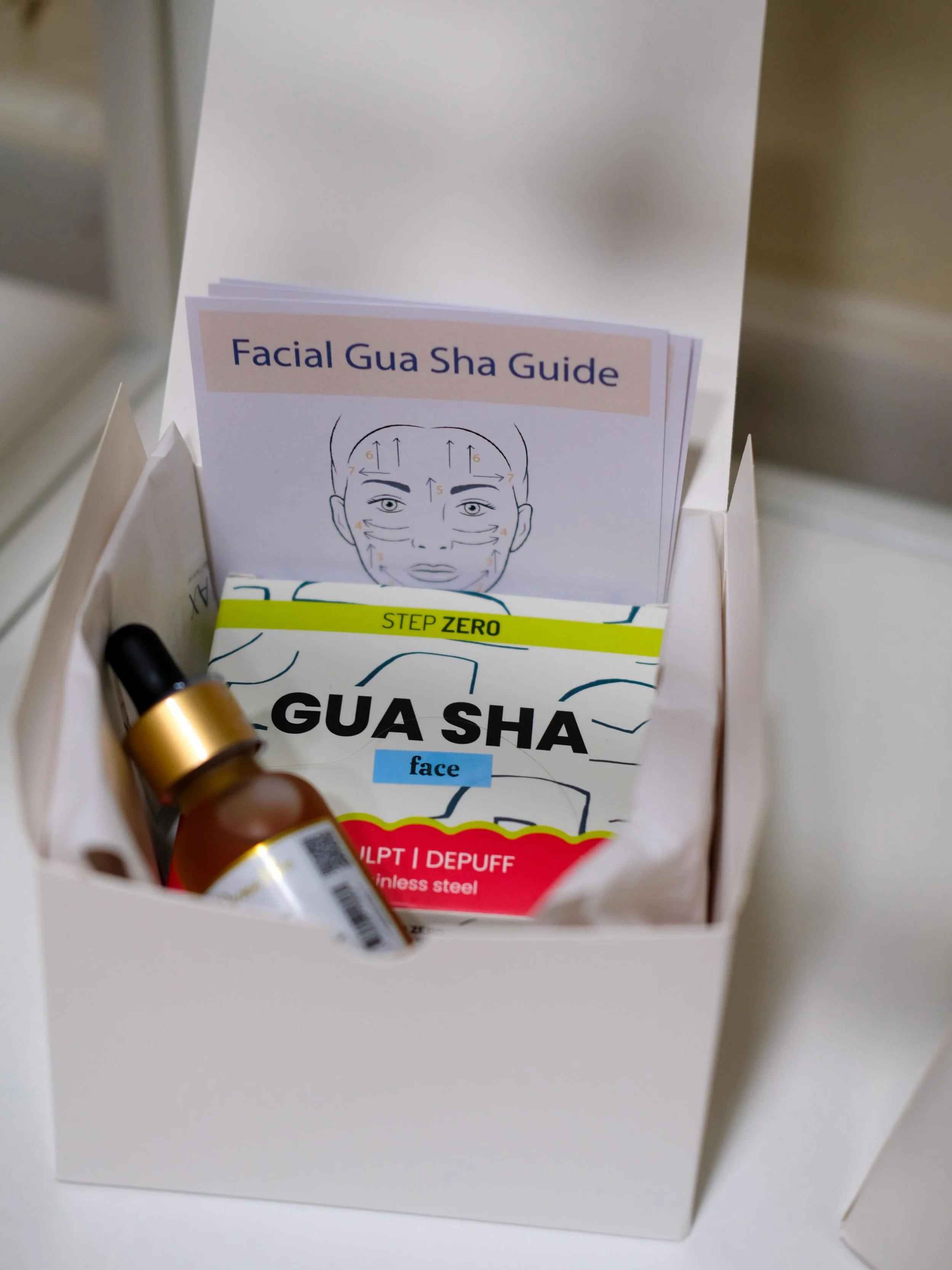 Still looking for the perfect gift for Mother&rsquo;s Day? Pamper her with a gift certificate or an appointment! Through Sunday, you can also get 10% off all products when making a gift box of your own from our selection of teas, gua sha tools, and h