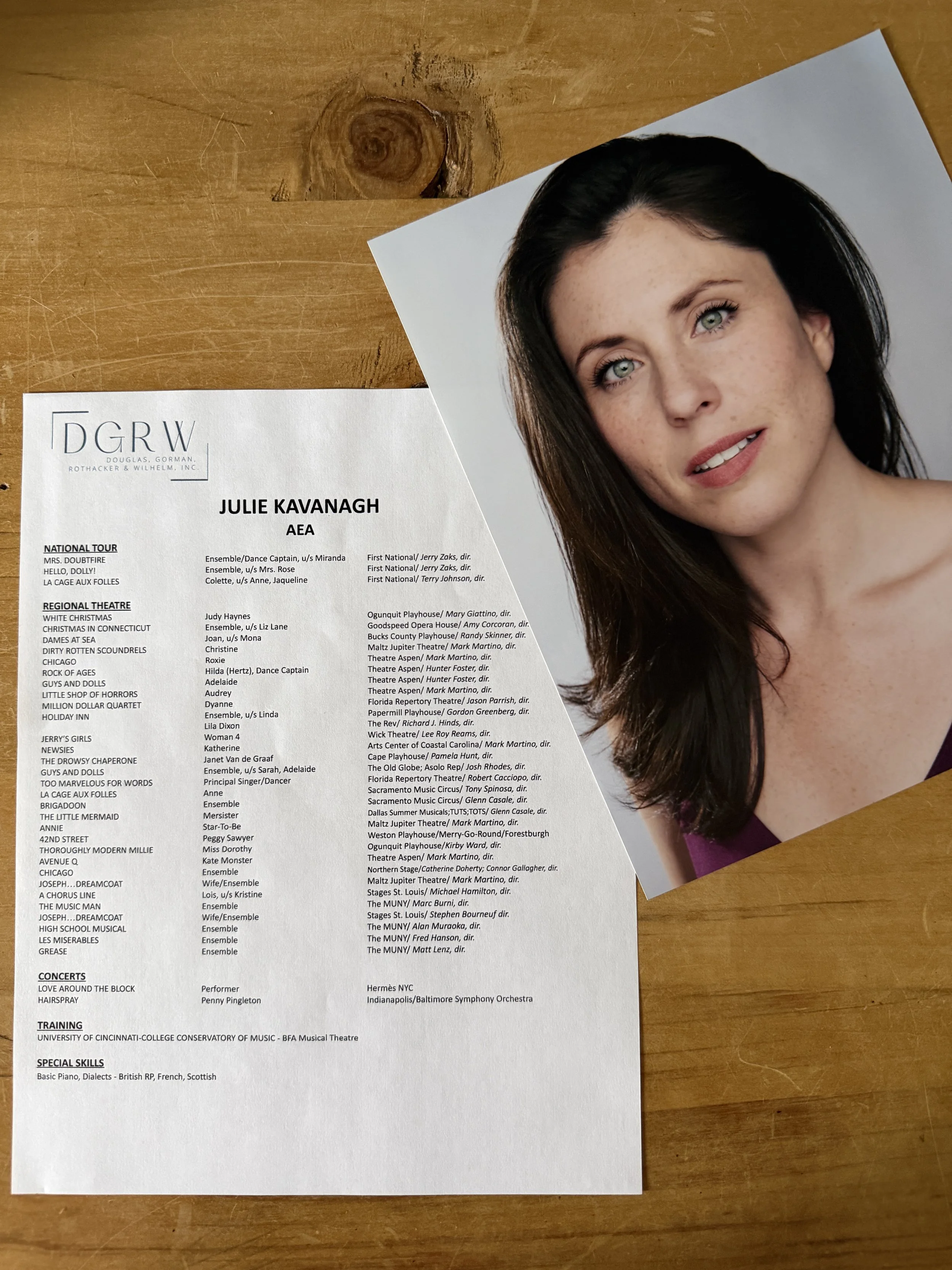 Your Quick Guide to College MT Headshots &amp; Resumes