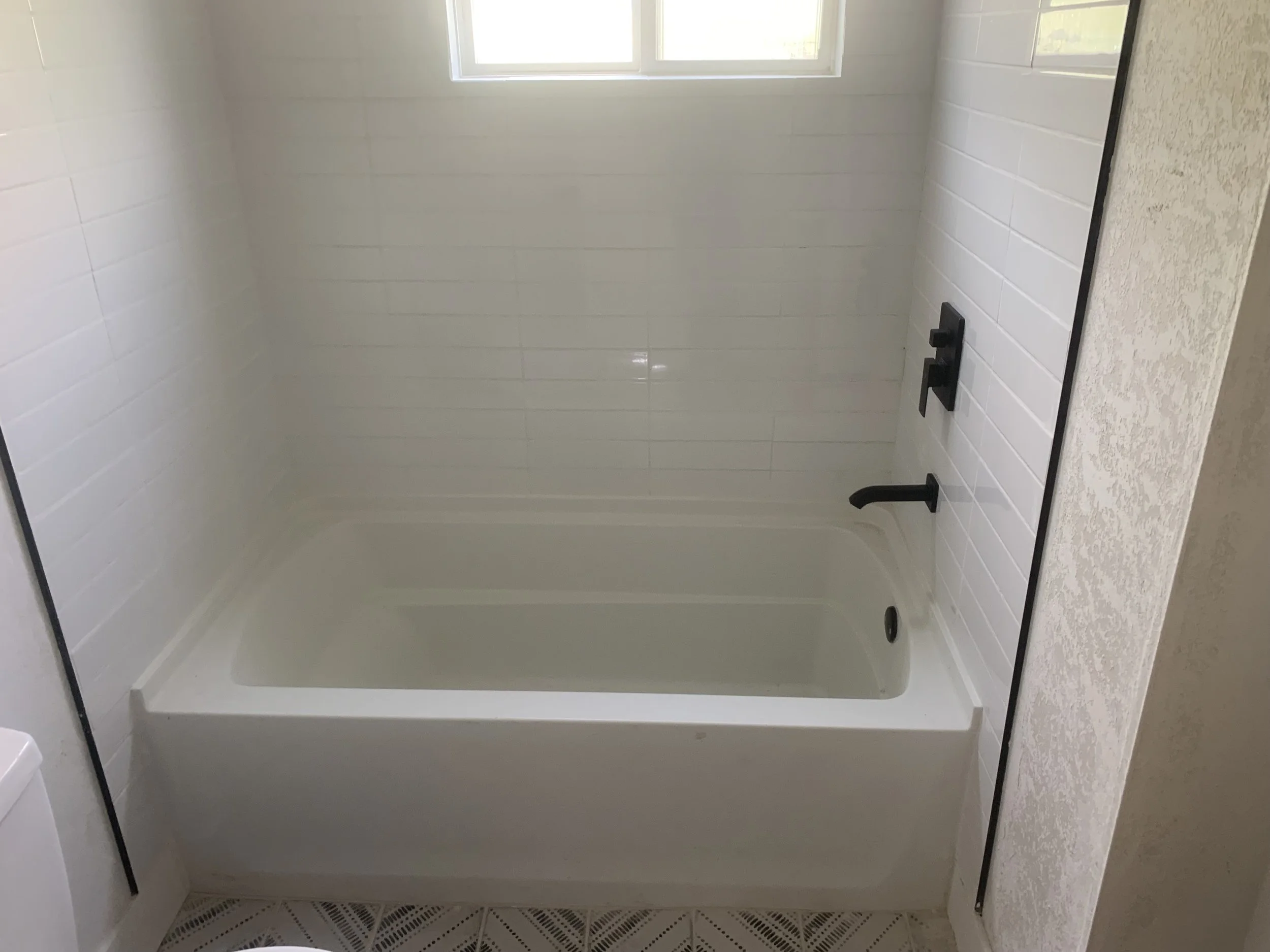 Rox Bathtub1.jpg