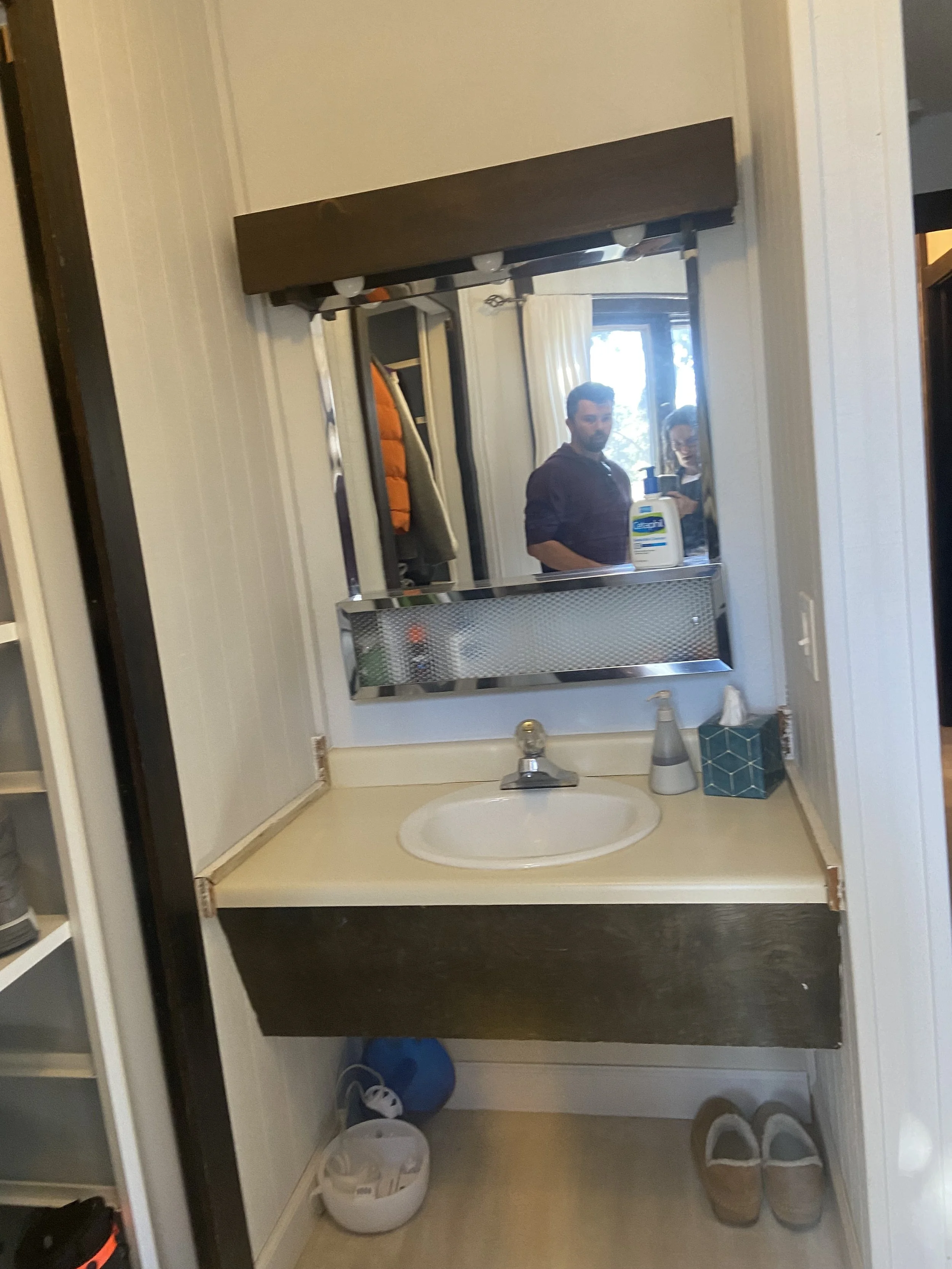 Vanity BeforeUSE.jpg