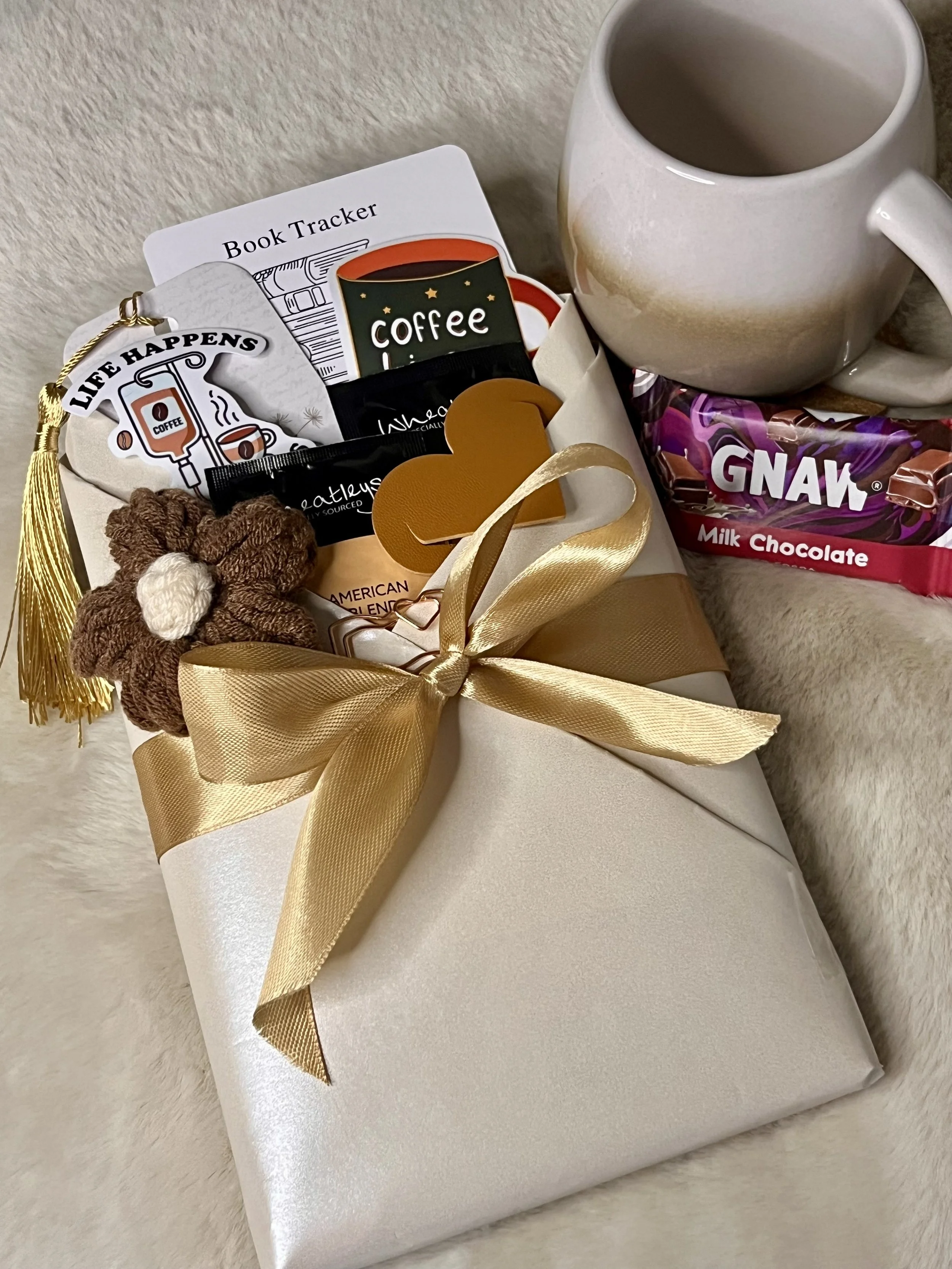 Coffee & Chapters: A cosy book box for slow, comforting moments