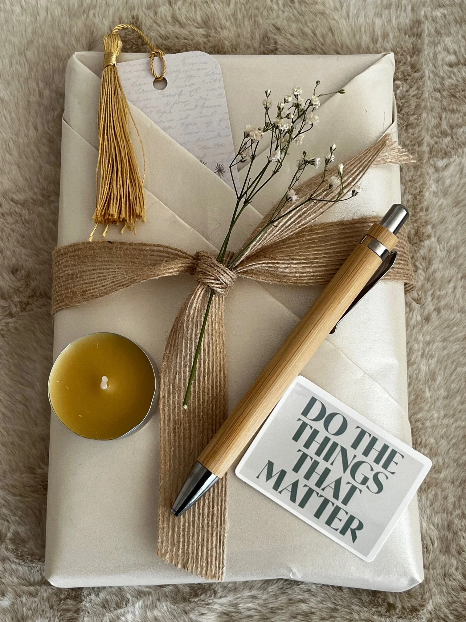 Feel-Good Reads Book Box - Standard