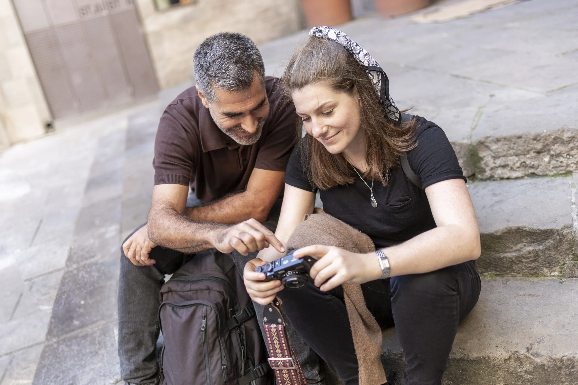 Instructor explaining composition during photography workshop in Barcelona