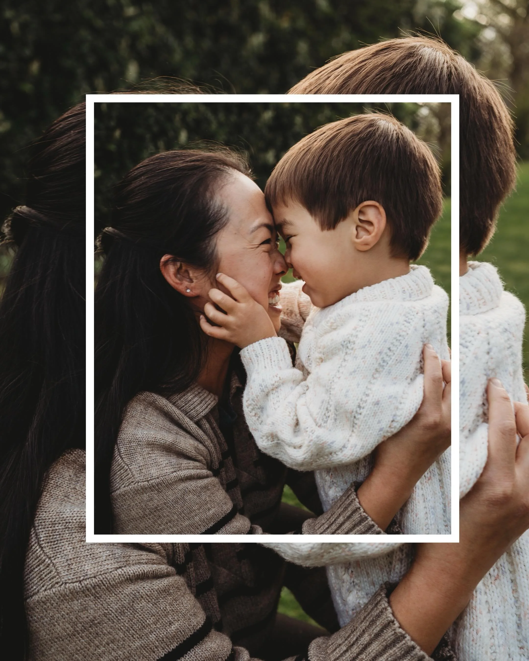 Golden hour, in your garden,  the sweetest memories made right at home ✨

I have some beautiful go-to locations for outdoor sessions, but I also love coming to your special place &mdash; whether that&rsquo;s your garden, woodland walk, or somewhere t