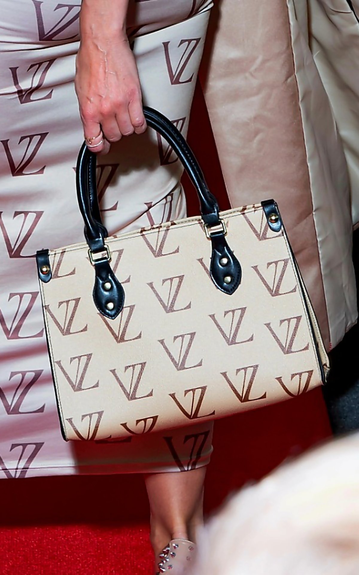VAVA ZADI Designer Logo Polyurethane Leather Tote Bag