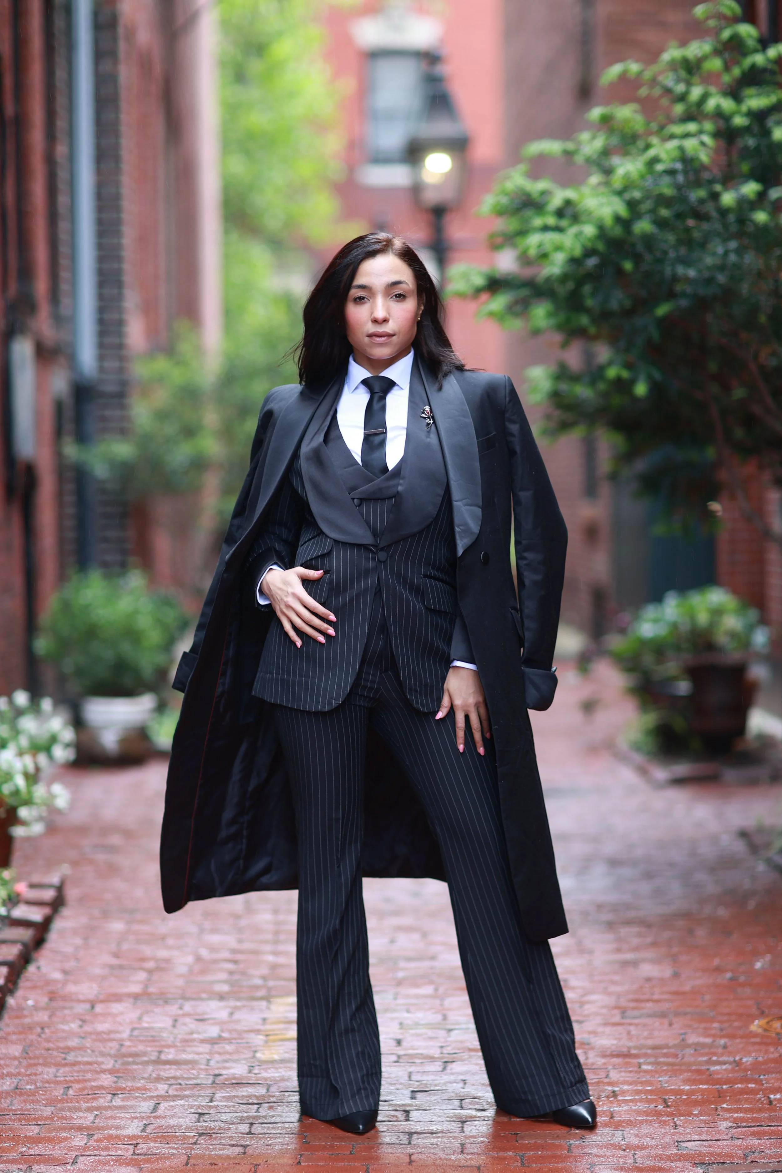 Black pinstriped suit VZ to price, label and describe