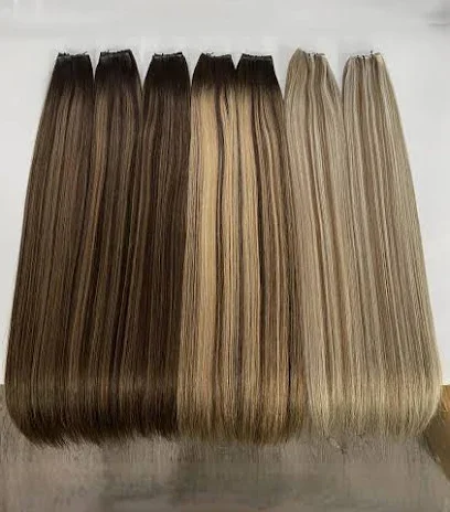 Three hair color swatches with dark blonde, light blonde, and platinum blonde shades.