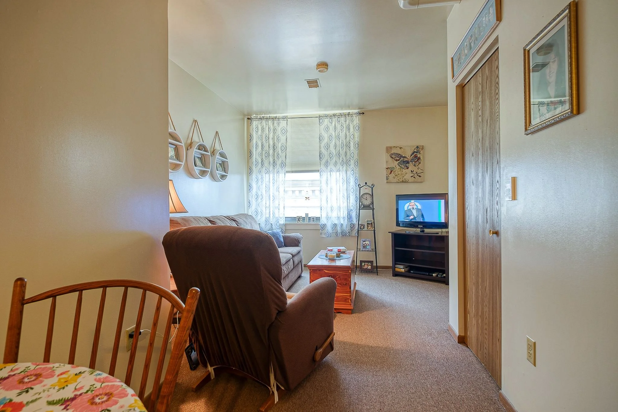 Historic Lafayette Apartments are conveniently located at 302 South Main Street in Butler, PA. It consists of 59 apartments (53 one-bedrooms, 1 two-bedroom, and 5 efficiencies) of affordable housing for limited income individuals, age 55 or older. Re