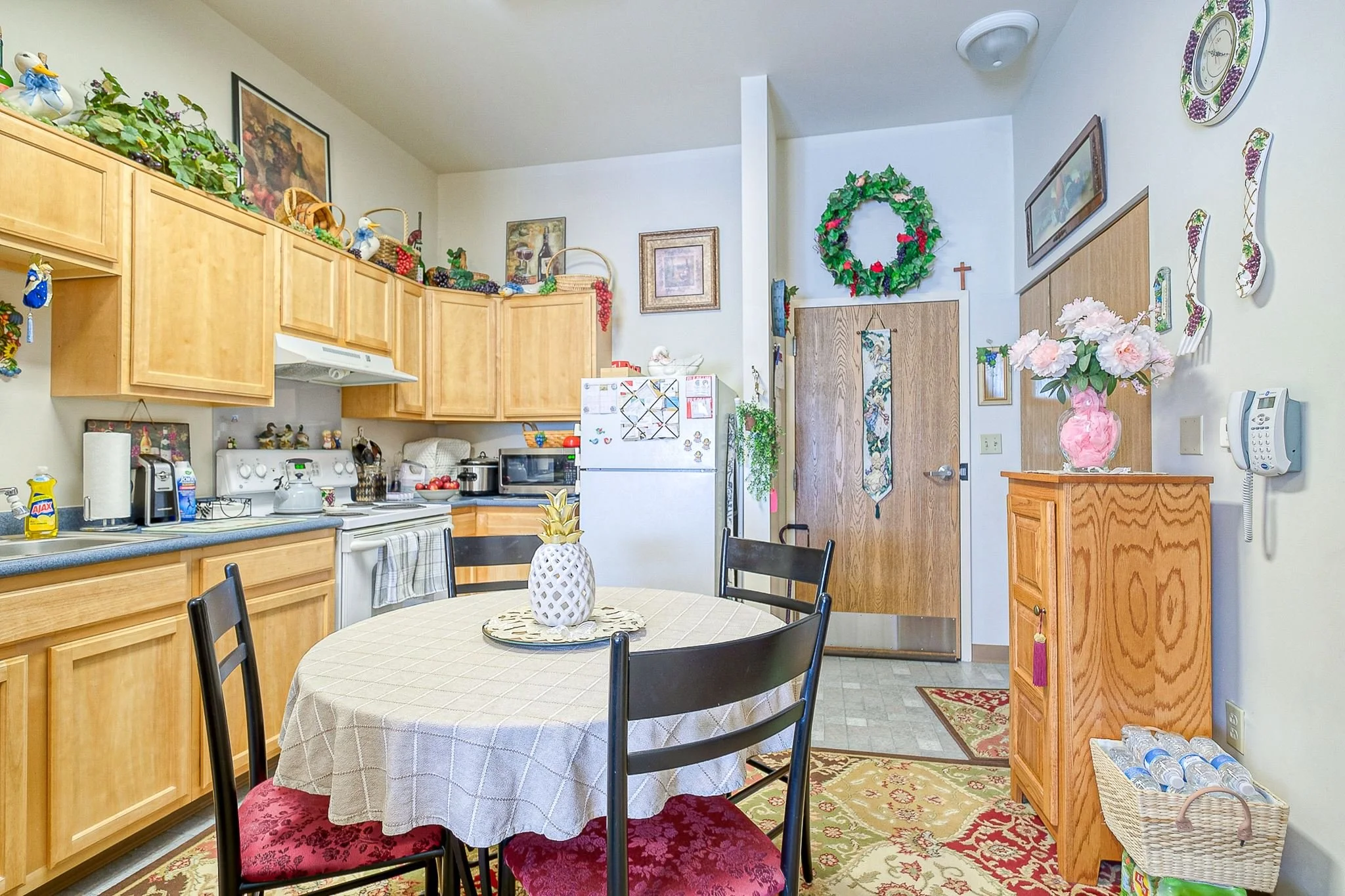 Rolling Road Regency is conveniently located at 100 Rolling Road in Cranberry Township, PA. It consists of 50 apartments (50 one-bedroom) of affordable housing for limited-income individuals, age 55 or older. Rent is based on income, and all utilitie