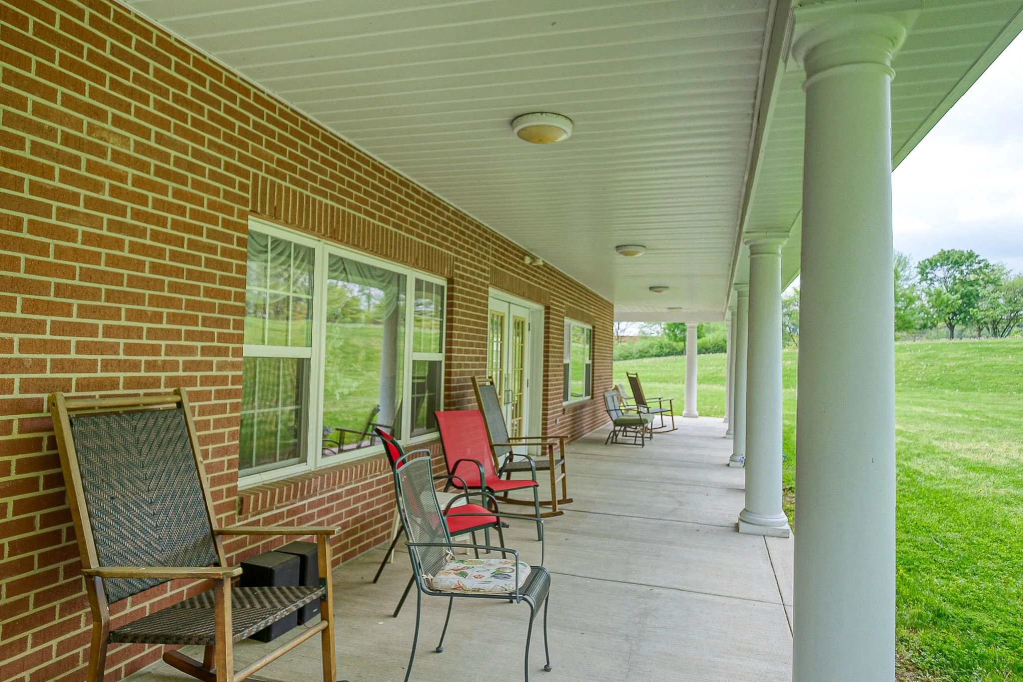 Rolling Road Regency is conveniently located at 100 Rolling Road in Cranberry Township, PA. It consists of 50 apartments (50 one-bedroom) of affordable housing for limited-income individuals, age 55 or older. Rent is based on income, and all utilitie