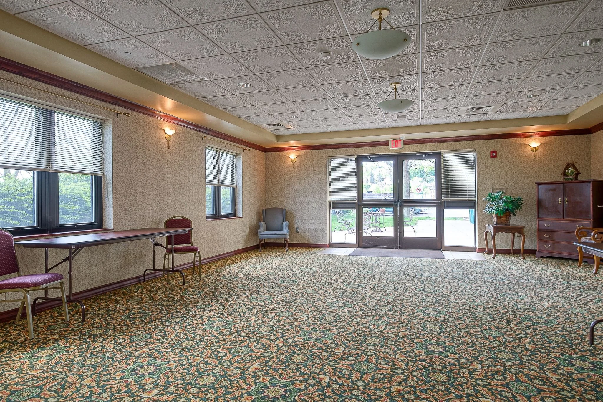 Cliffside Apartments are conveniently located at 325 South McKean Street in Butler, PA. It consists of 68 apartments (56 one-bedrooms and 12 efficiencies) of affordable housing for limited income individuals, age 50 or older. Rent is based on income,