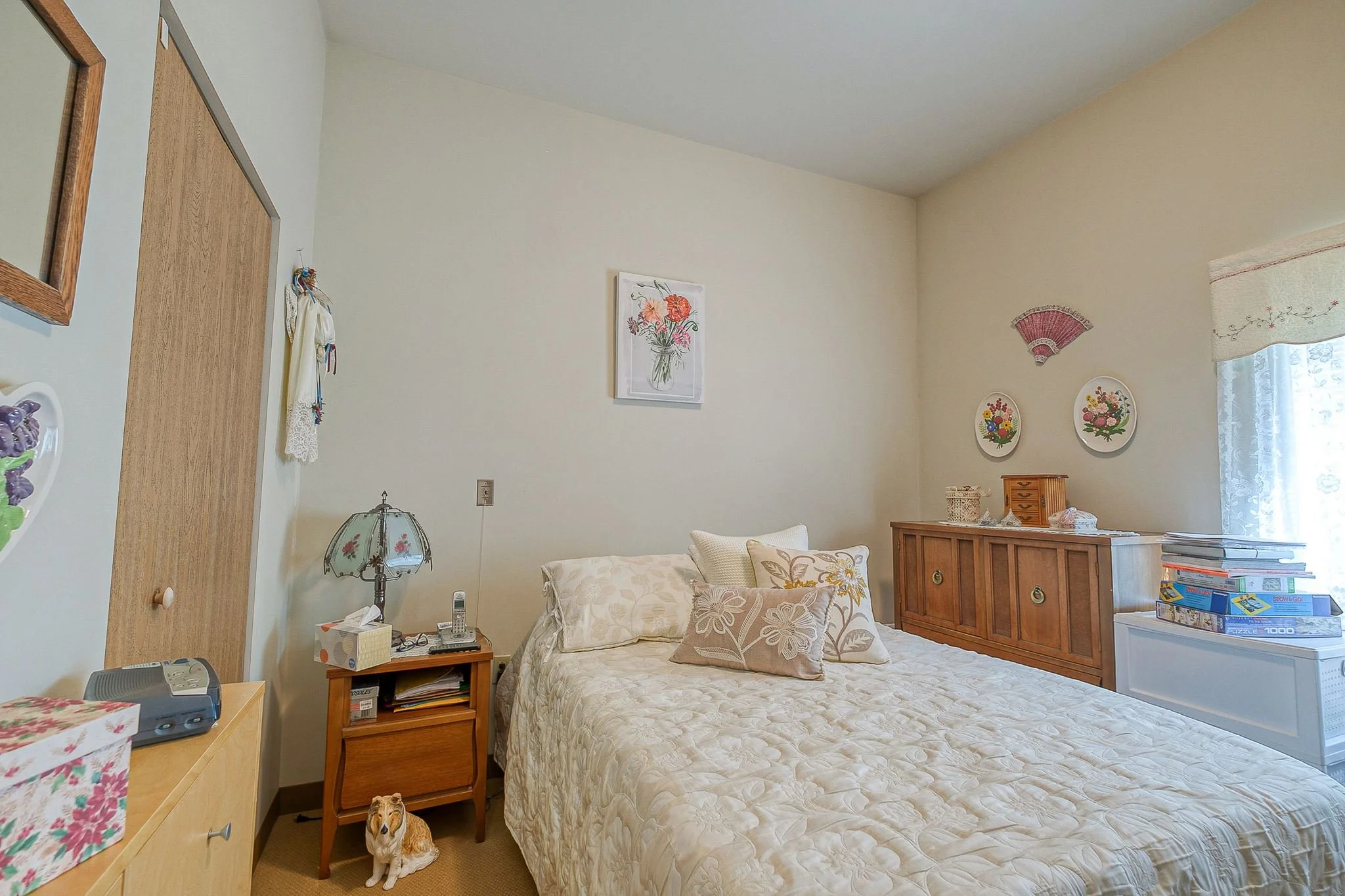 Rolling Road Regency is conveniently located at 100 Rolling Road in Cranberry Township, PA. It consists of 50 apartments (50 one-bedroom) of affordable housing for limited-income individuals, age 55 or older. Rent is based on income, and all utilitie