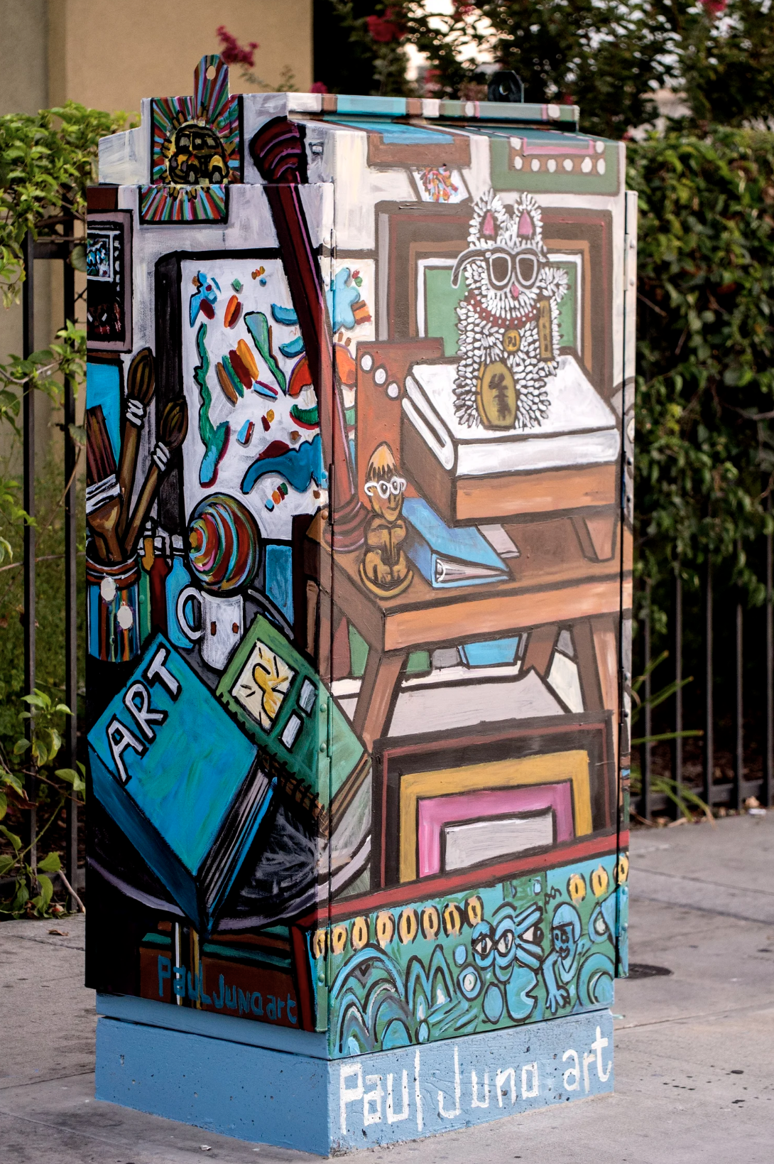 Vineland & Sherman Way | North Hollywood, CA | 2018