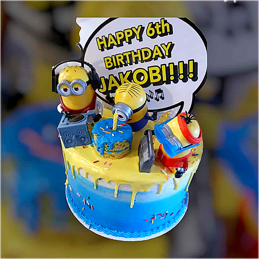 minions-cake-no-background.png