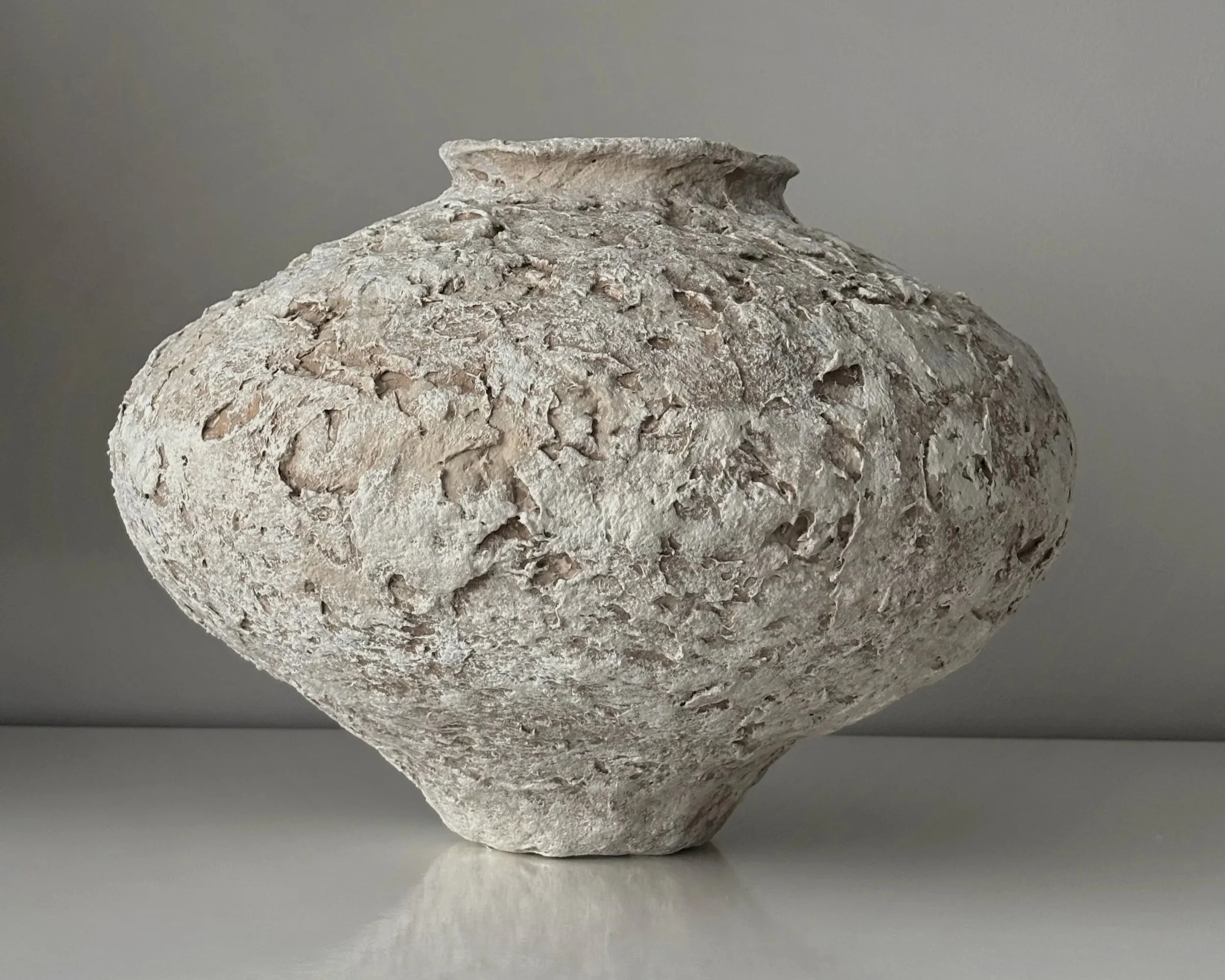 sculptural-vessel-n20-texture-closeup_IMG_9639.jpg