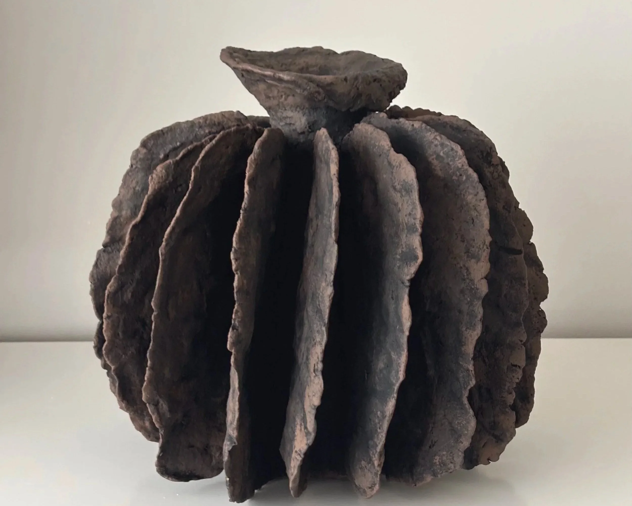 TEXTURED PLEATED VESSEL N.8