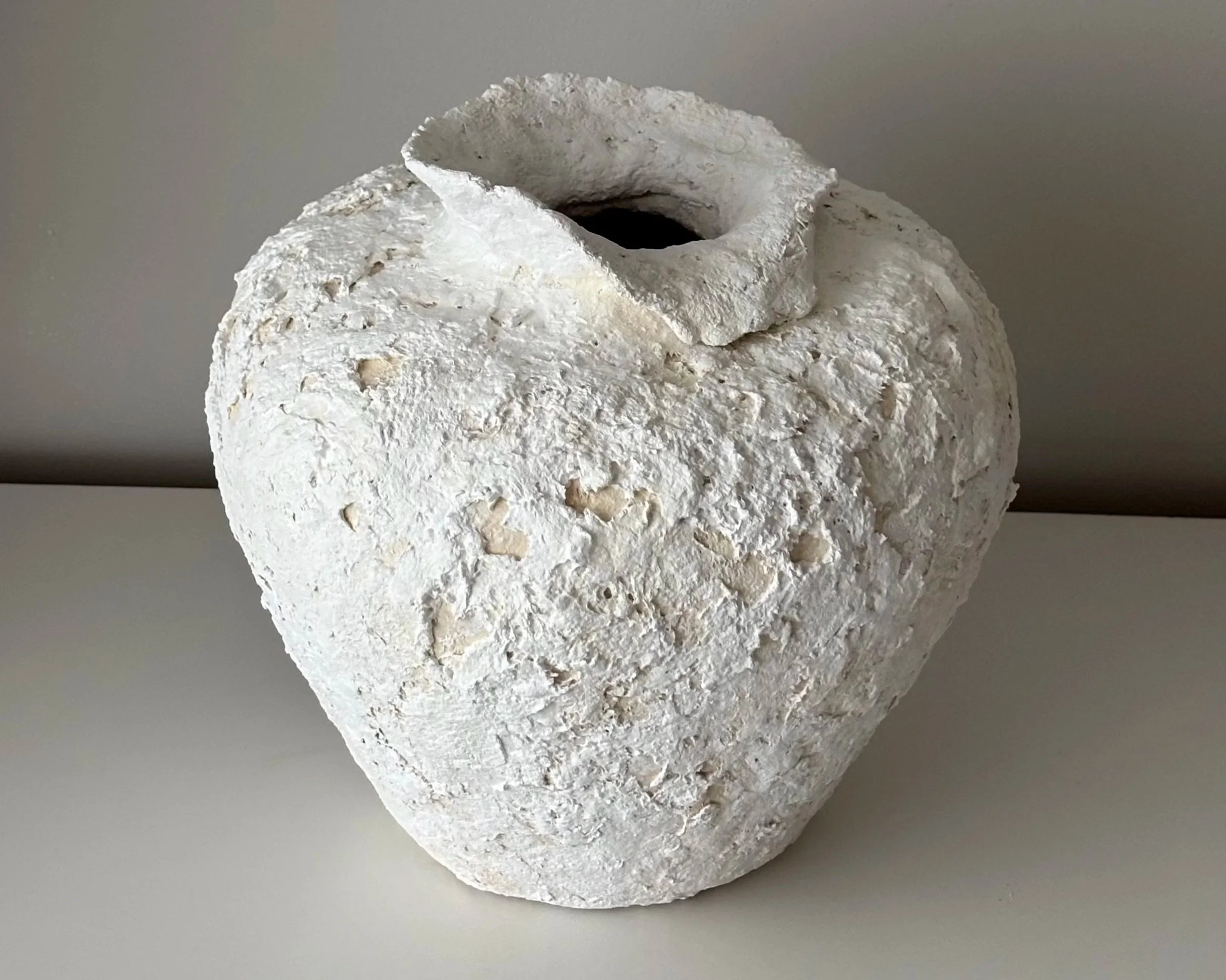wabi-sabi-neutral-tones-vessel-n2-texture-closeup_IMG_0659.jpg