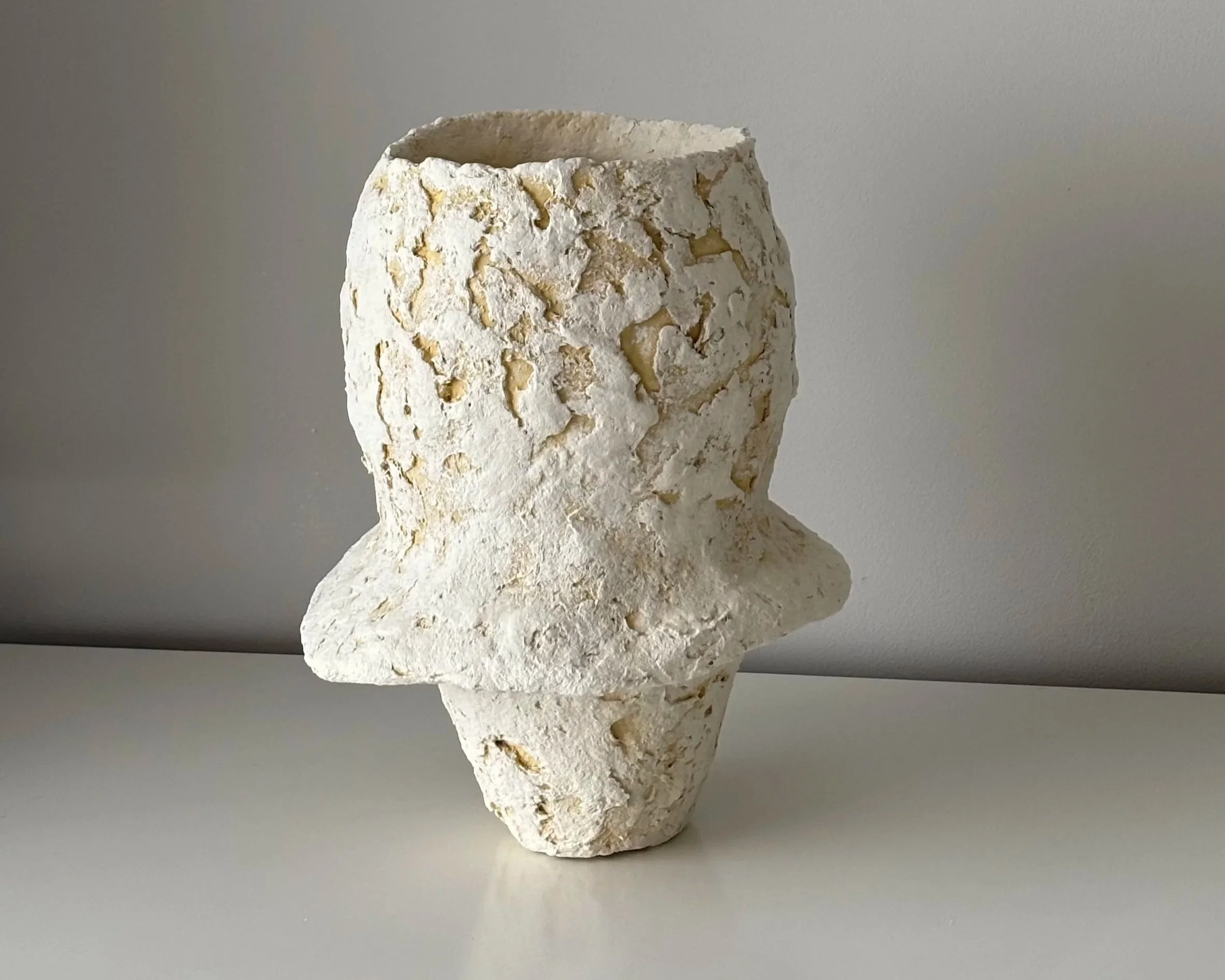 textured-vase-n24-rear-view_IMG_0437.jpg