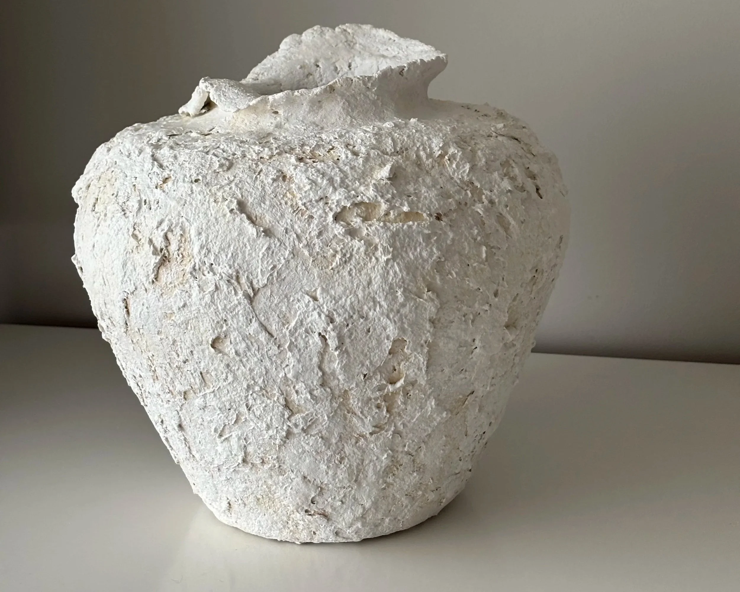 wabi-sabi-neutral-tones-vessel-n2-angled-view_IMG_0663.jpg