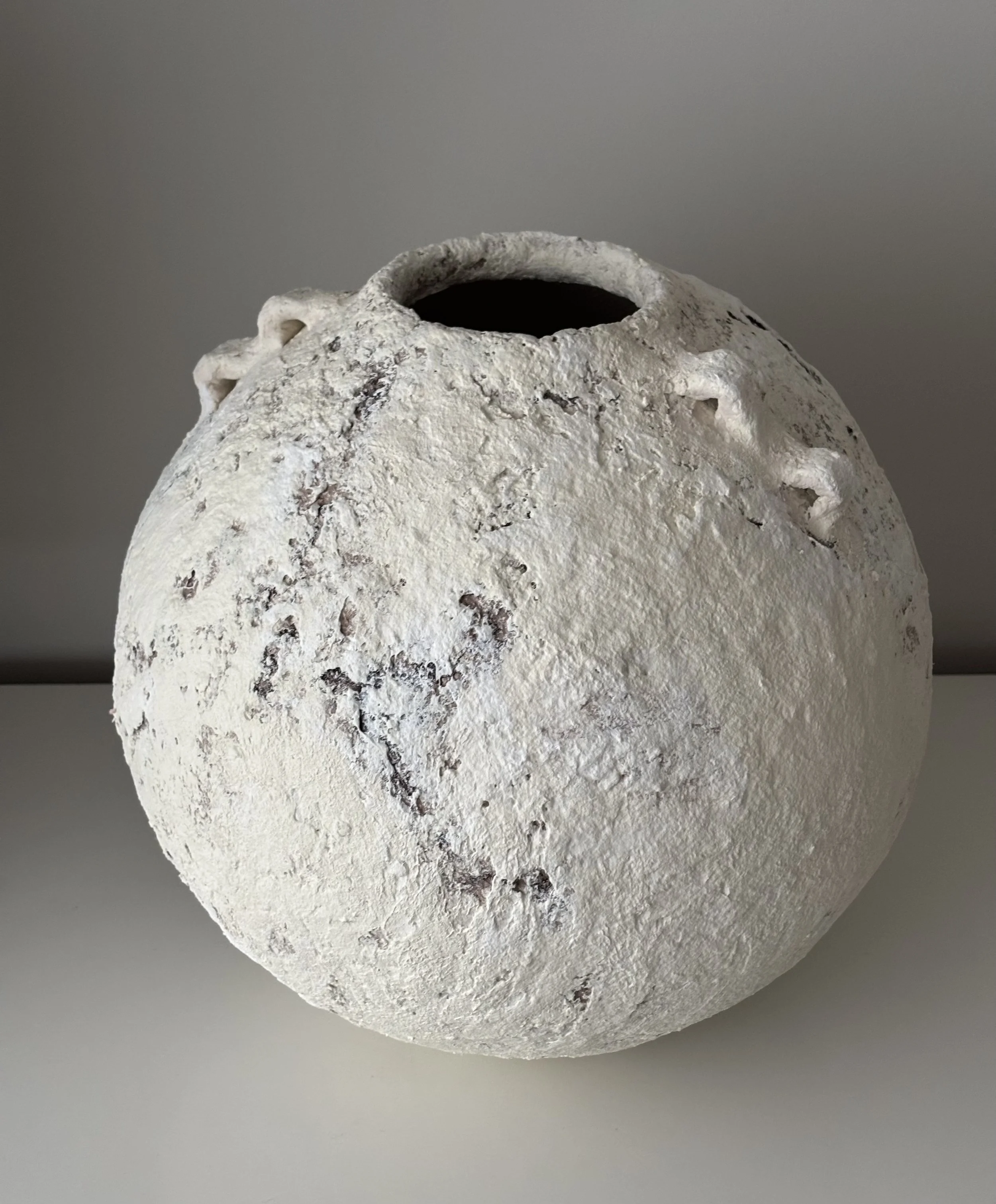 Side profile of Extra Large Layered Vessel N.15 in Wabi-Sabi inspired paper clay, showing the sculptural silhouette and textured surface, London atelier