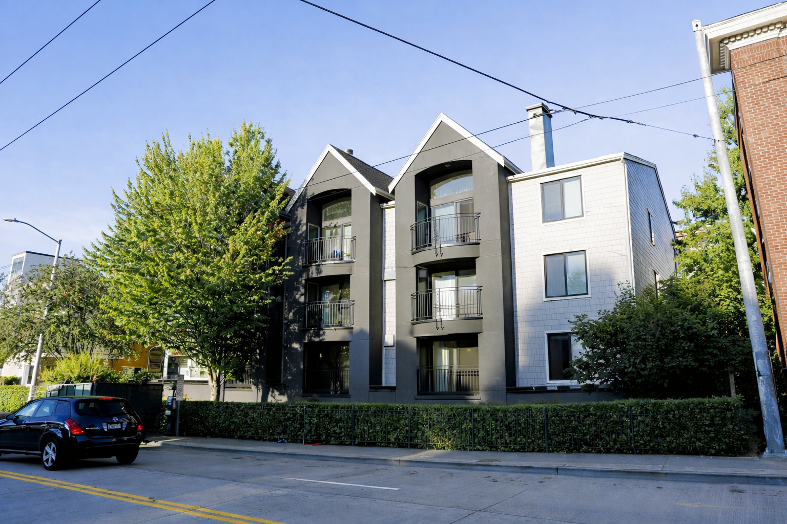 Exterior of Ainsley Apartments in Seattle’s University District near UW.
