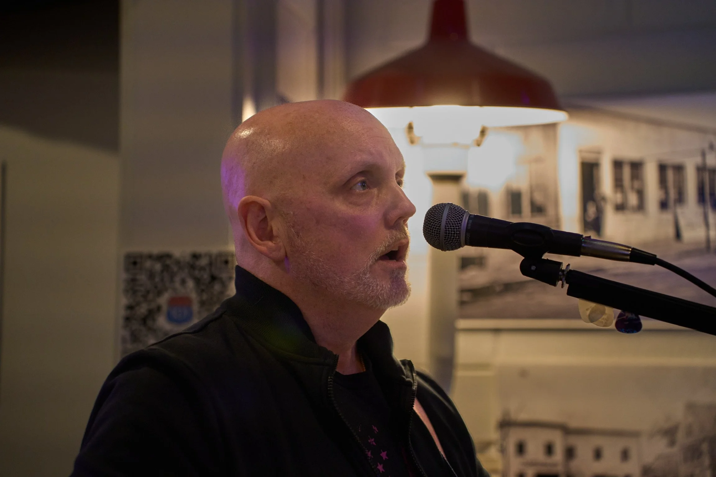 Author Lloyd L. Corricelli