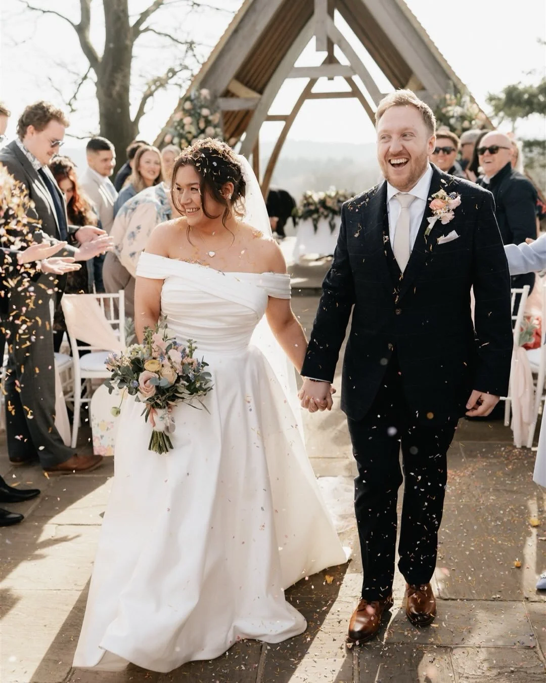 Steph &amp; Dan | Highley Manor 

Getting ready, the details and the beautiful moment Steph&rsquo;s grandad saw her for the first time 💛

Photographer // @natandlizzyweddings
Venue // @highley_manor_sussex
Content Creator // @yoursocialcontentgem
Ha
