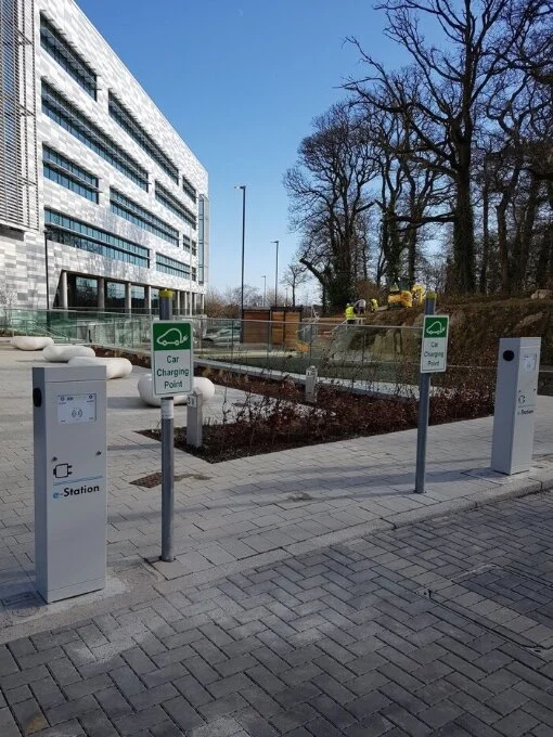 e Stationg using EC Charging Chargers for Microsoft