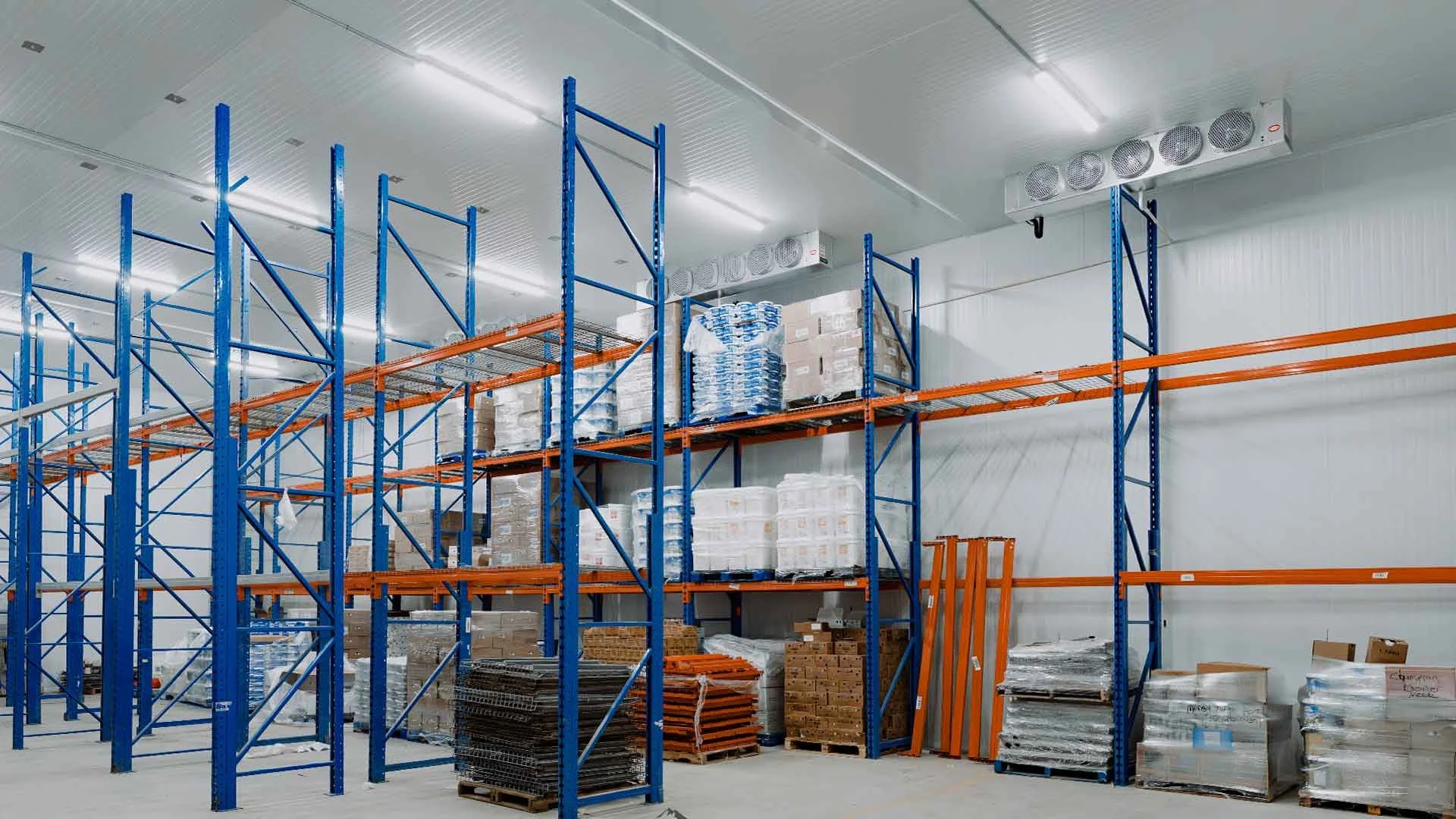 Industrial turnkey cold room construction serving the GTA and Canada-wide, backed by 30 years of engineering expertise from Cold Systems.