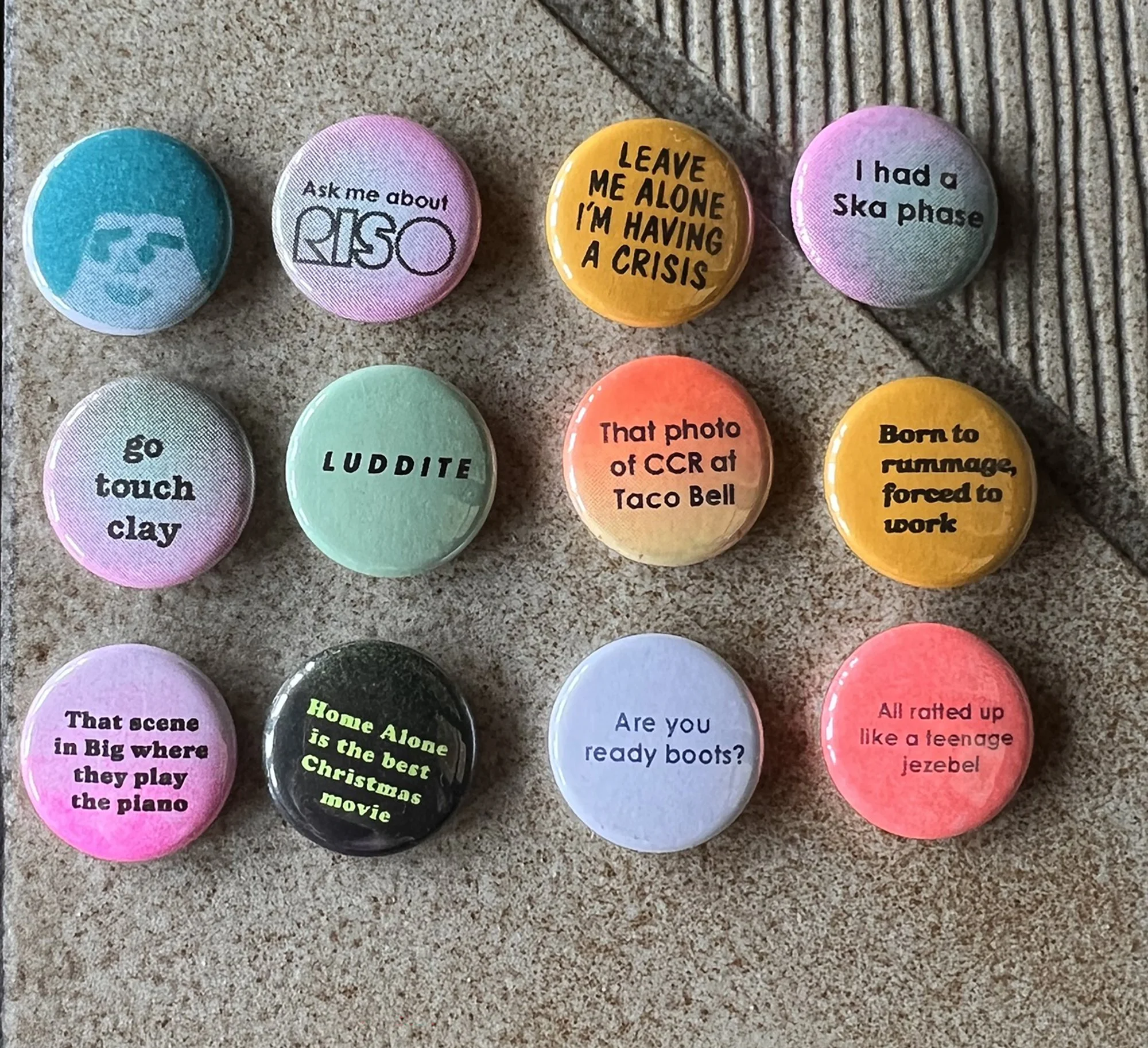 button2.jpg