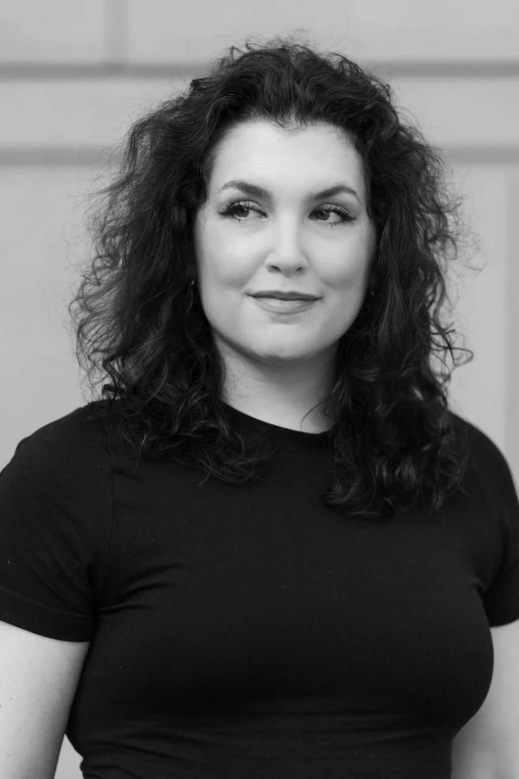 Headshot of soprano and librettist Christina G. Adams in Chicago, Illinois. Voice Teacher. Opera, choral music, art song.