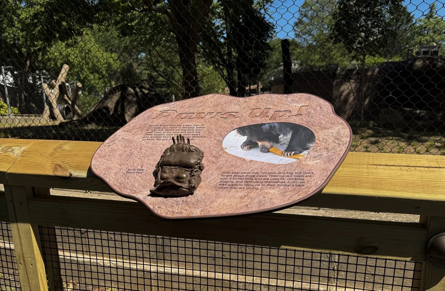 sign 04.jpg