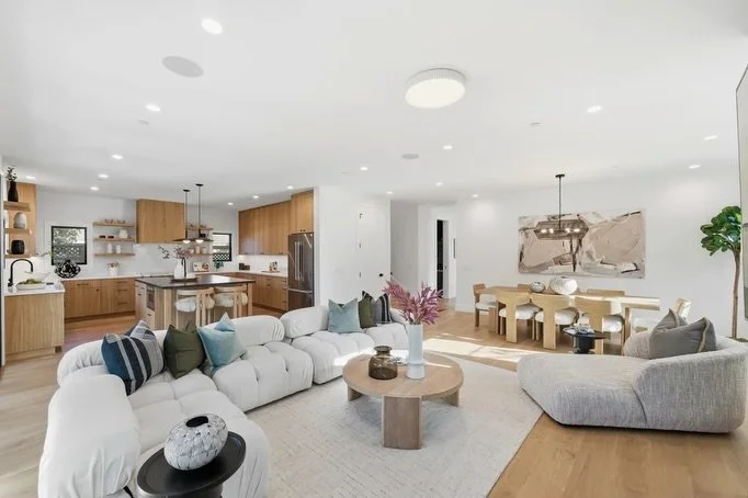 Luxury lives in the details. Layered organic textures, statement furniture, and rich contrast transform this brand-new Burlingame home into a space full of character, warmth, and intentional design. No white-on-white here. Proof that new construction