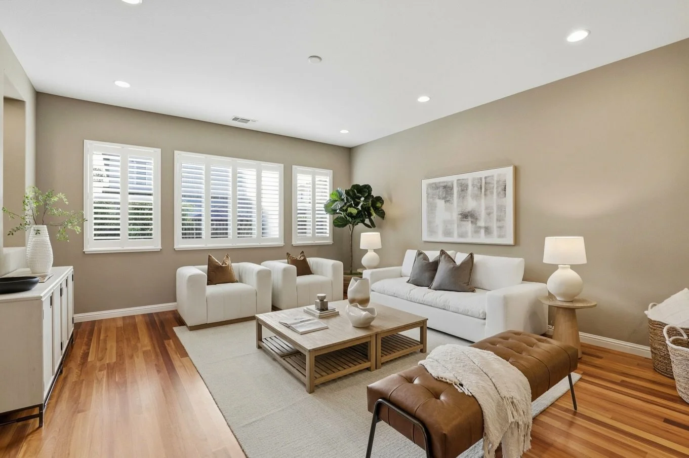 High ceilings, seamless flow, and timeless California style ✨ Its easy to fall in love with this Morgan Hill home. 

📍 670 E Central Ave, Morgan Hill
⭐️ Listed for $1,650,000
🏠 @pearlnorton.homes
🪑 @Tykarges
📸 @f8realestatemedia