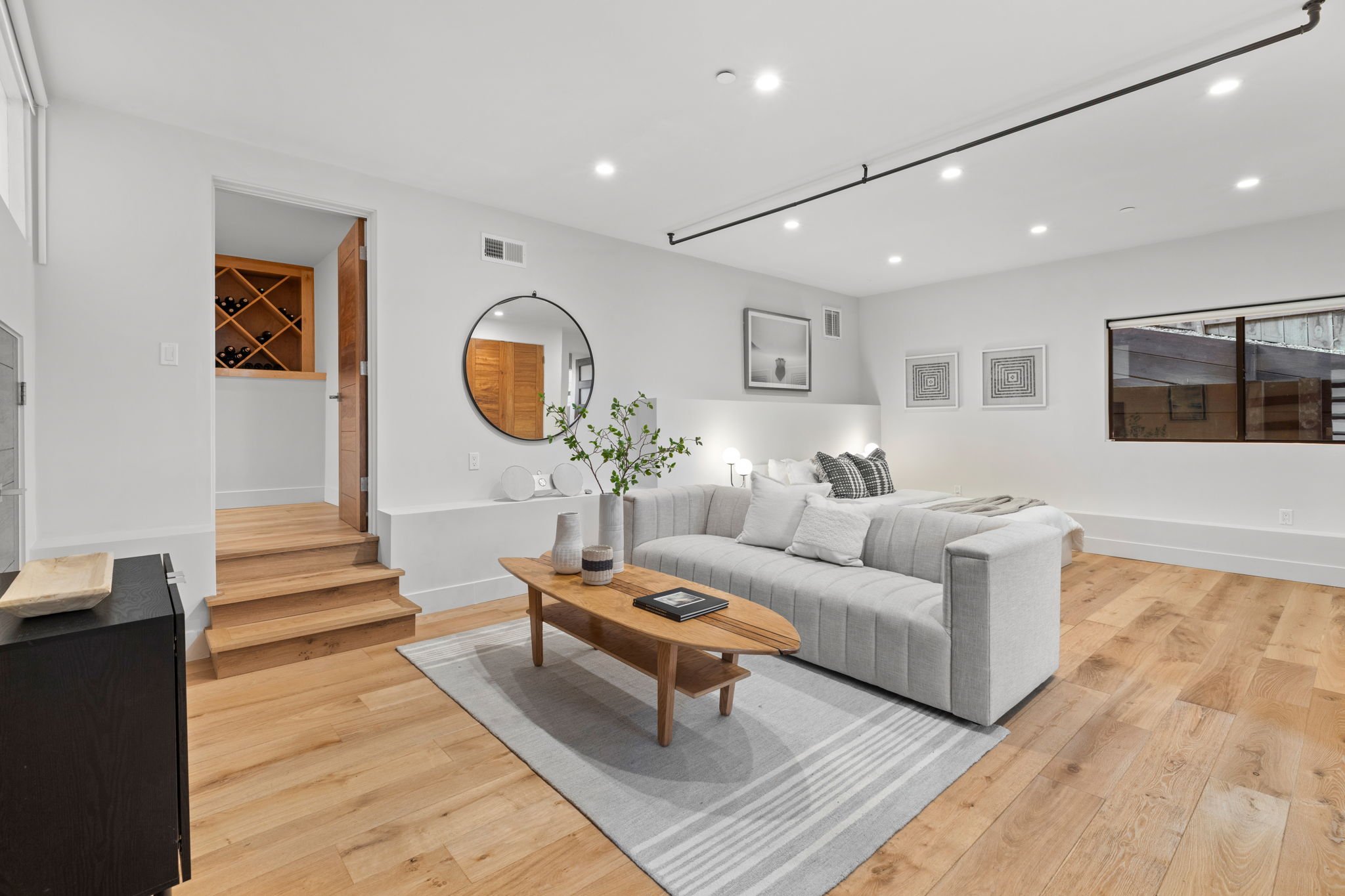 6-web-or-mls-So Gold Photo-6.jpg