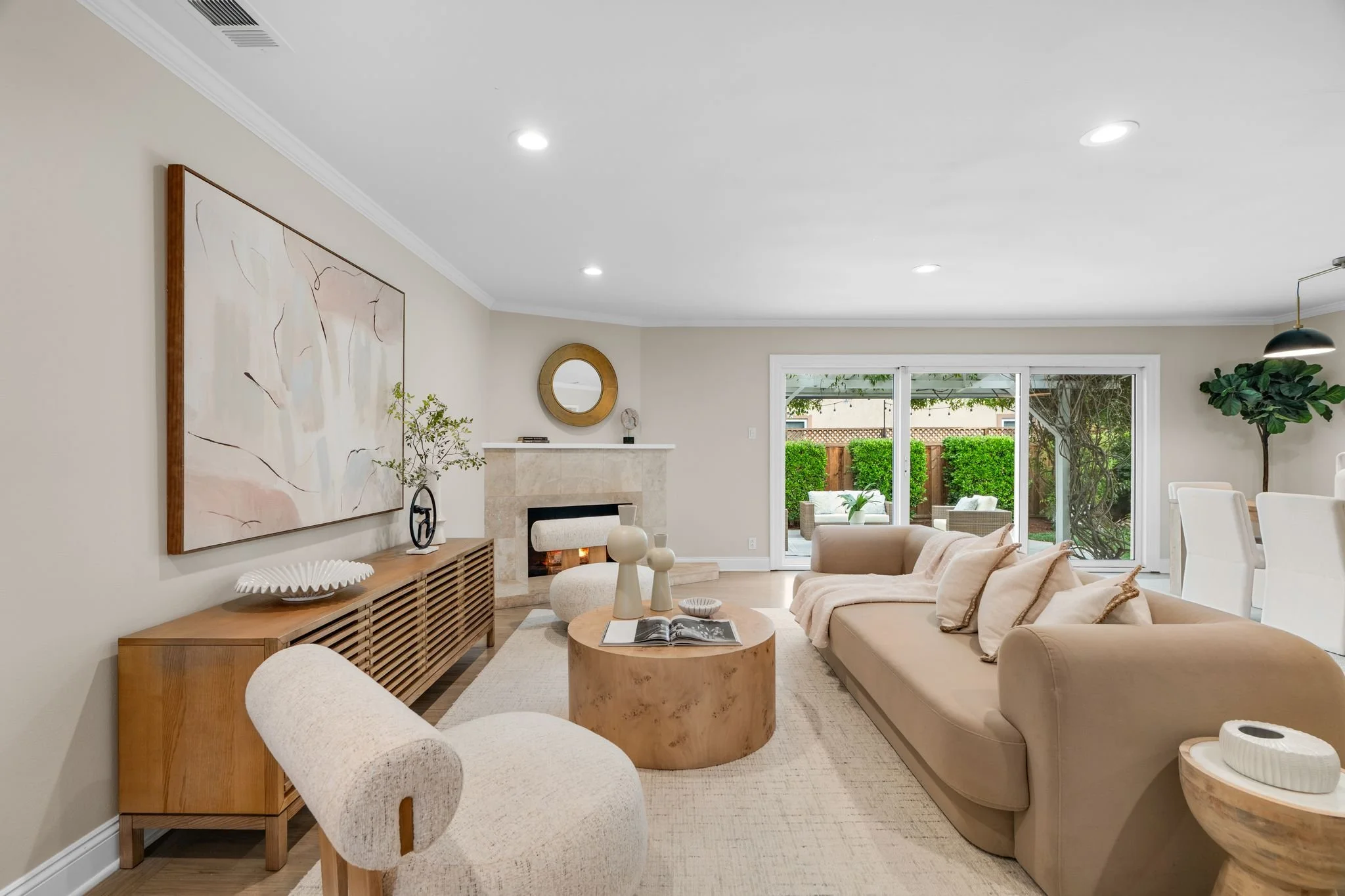 mls_1709 Peartree Ln-Photo-26.jpg