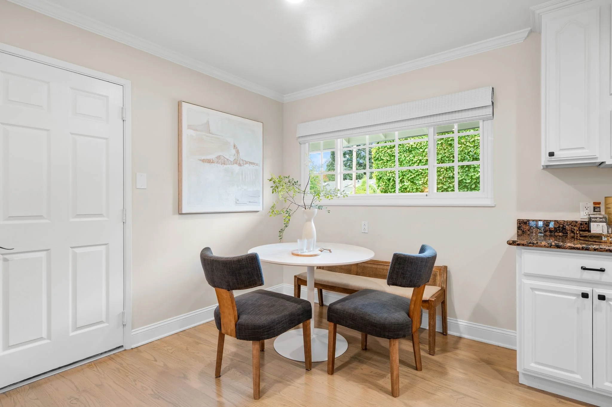 mls_1709 Peartree Ln-Photo-11.jpg