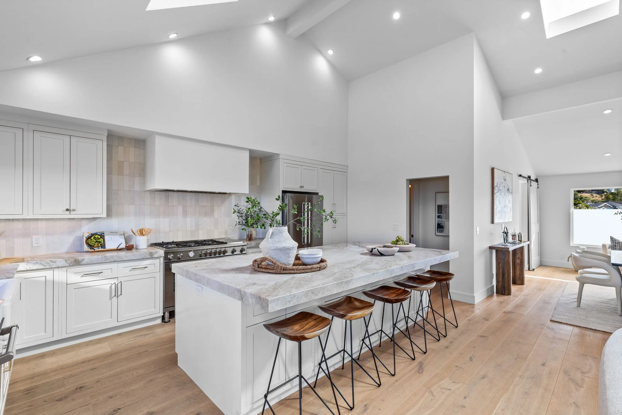 28-web-or-mls-So Gold Photo-14.jpg