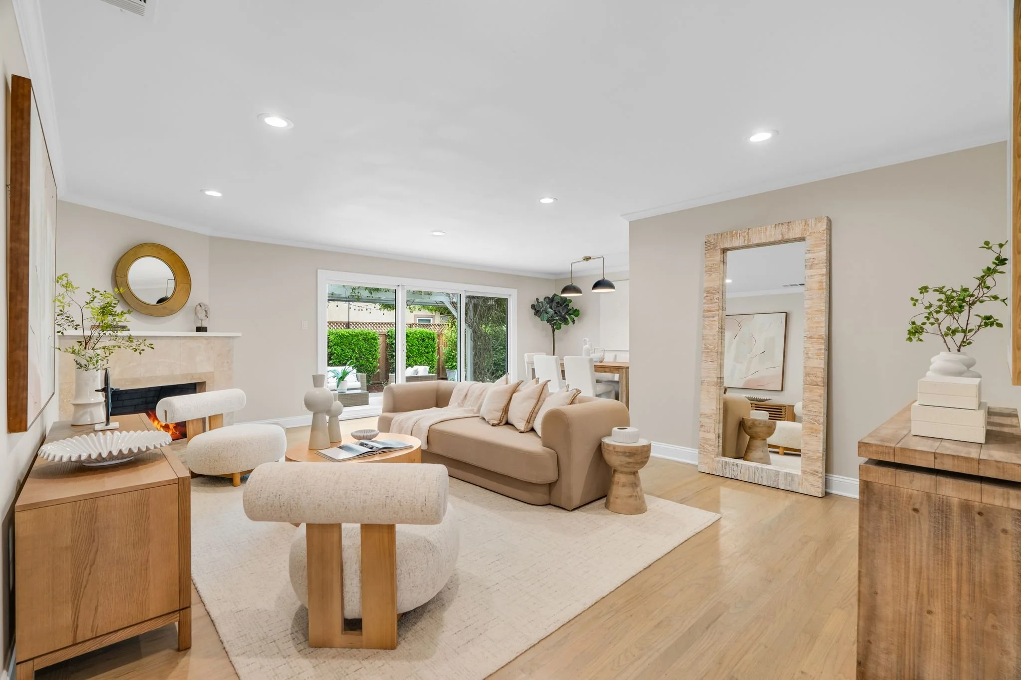 mls_1709 Peartree Ln-Photo-23.jpg