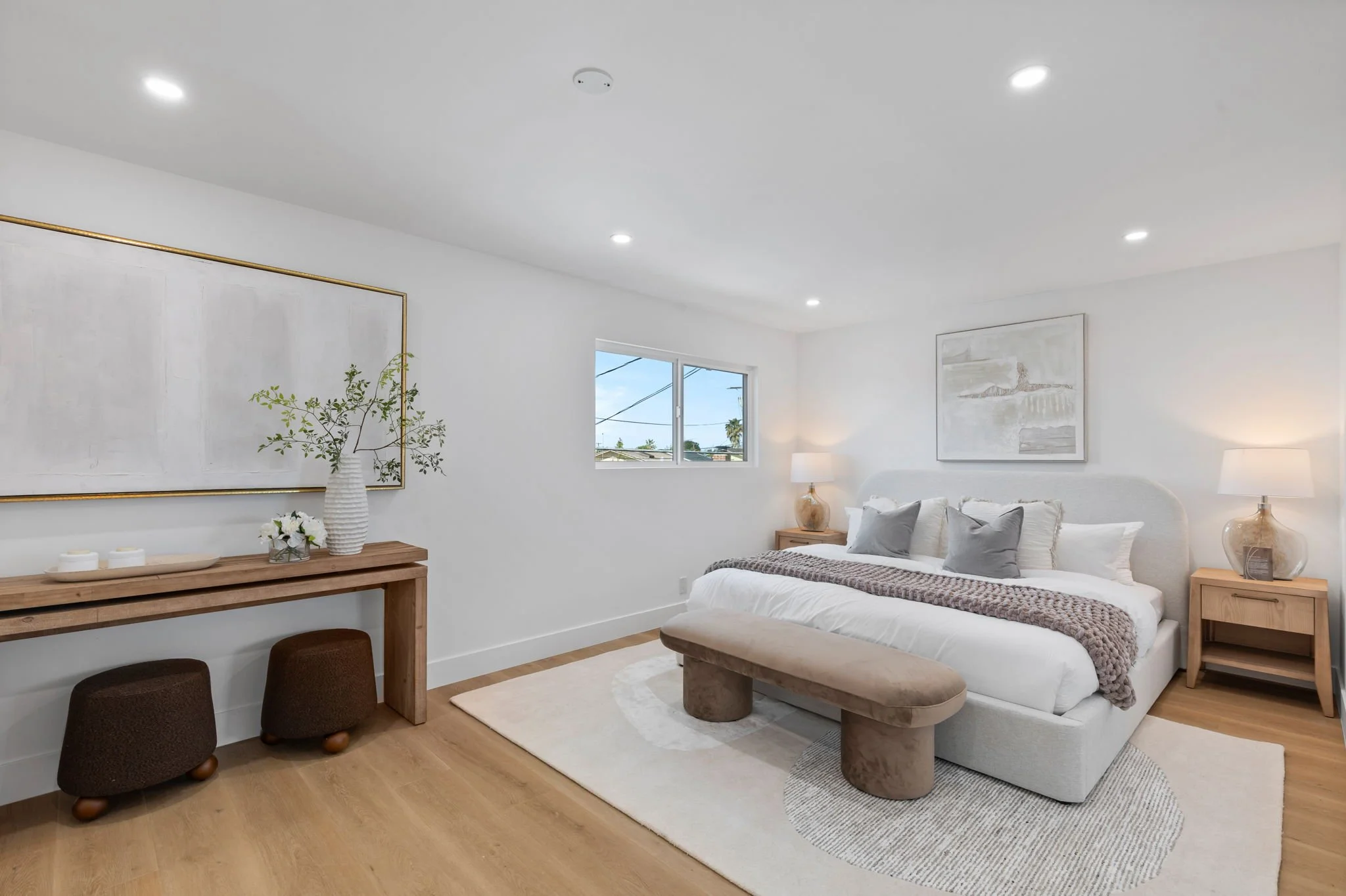 21-web-or-mls-So Gold Photo-21.jpg