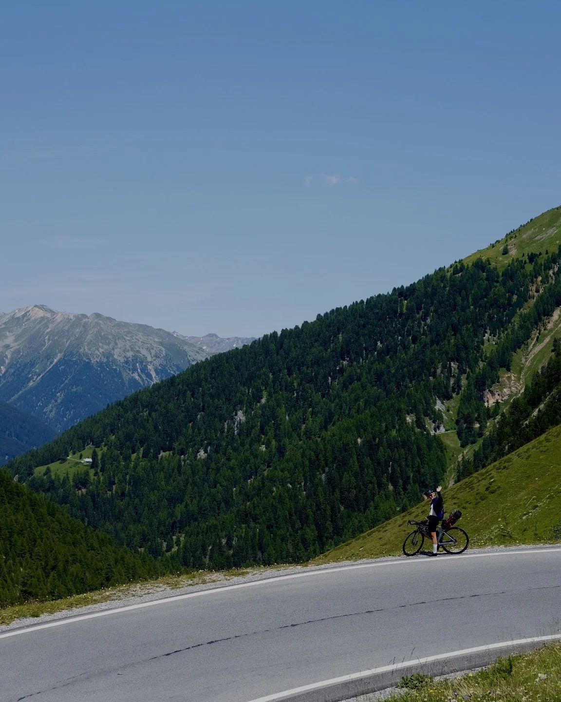 D03E2581-4281-4D56-9596-B374CC30080E-864-000000D414A227A4 2.jpg