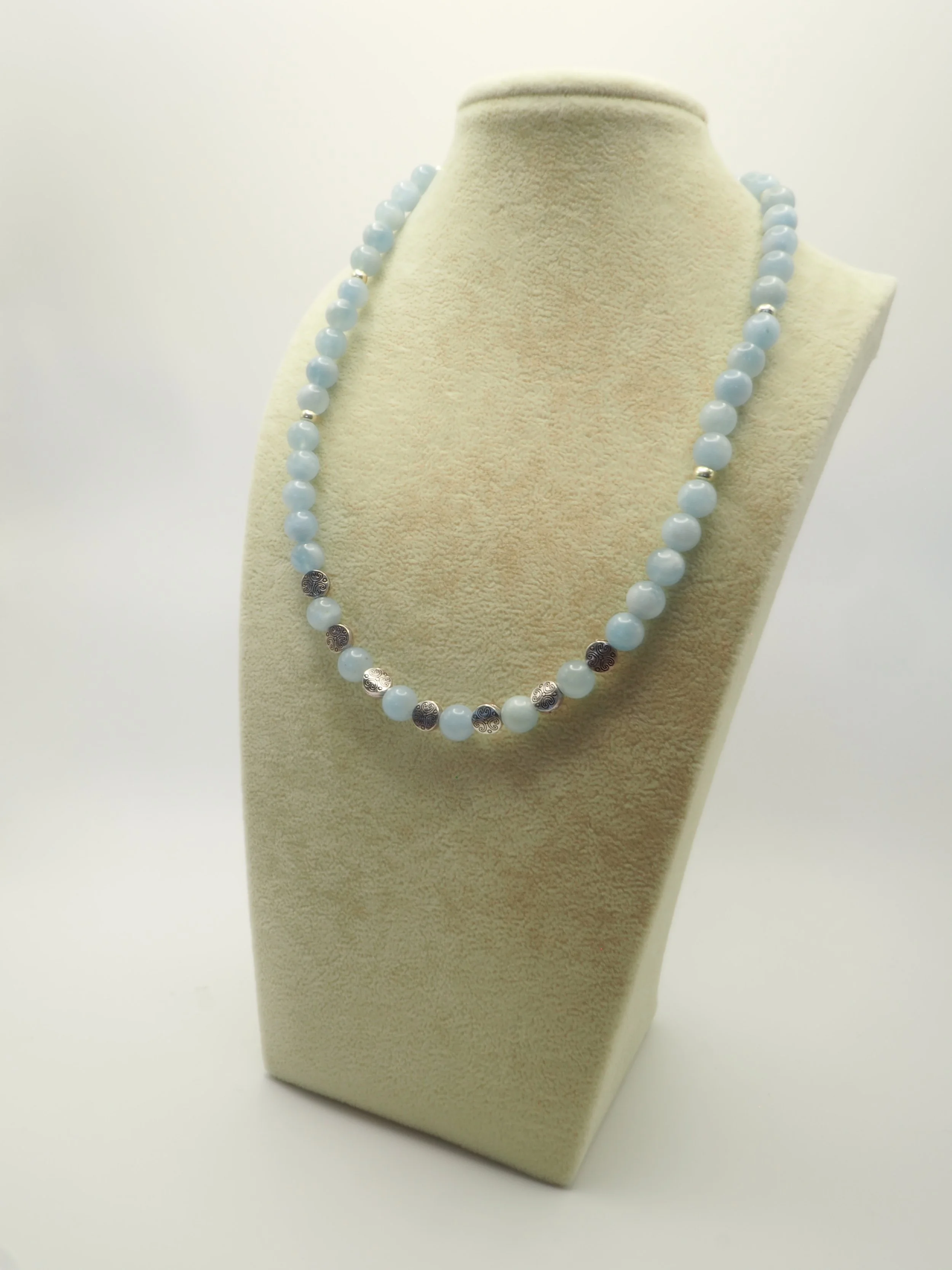 Aquamarine Bead Necklace3.JPG