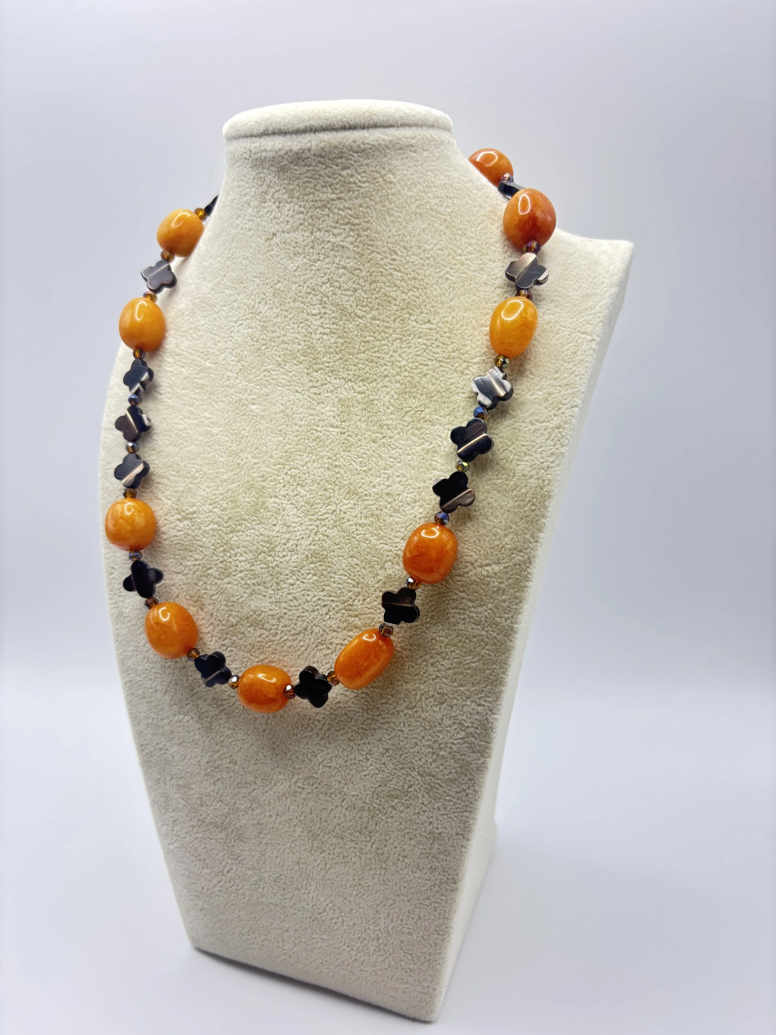 Orange necklace2.JPG